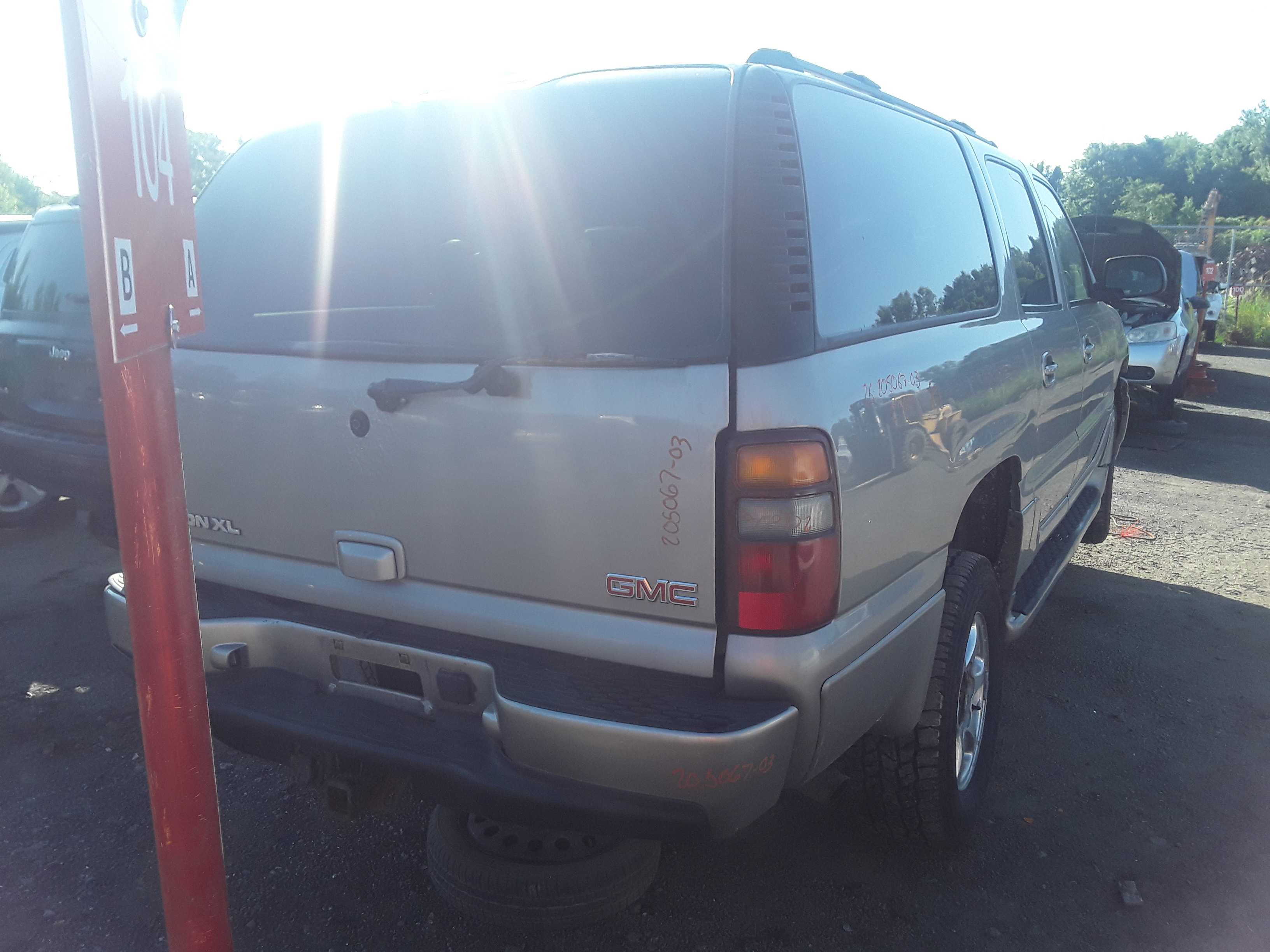 GMC YUKON 2003