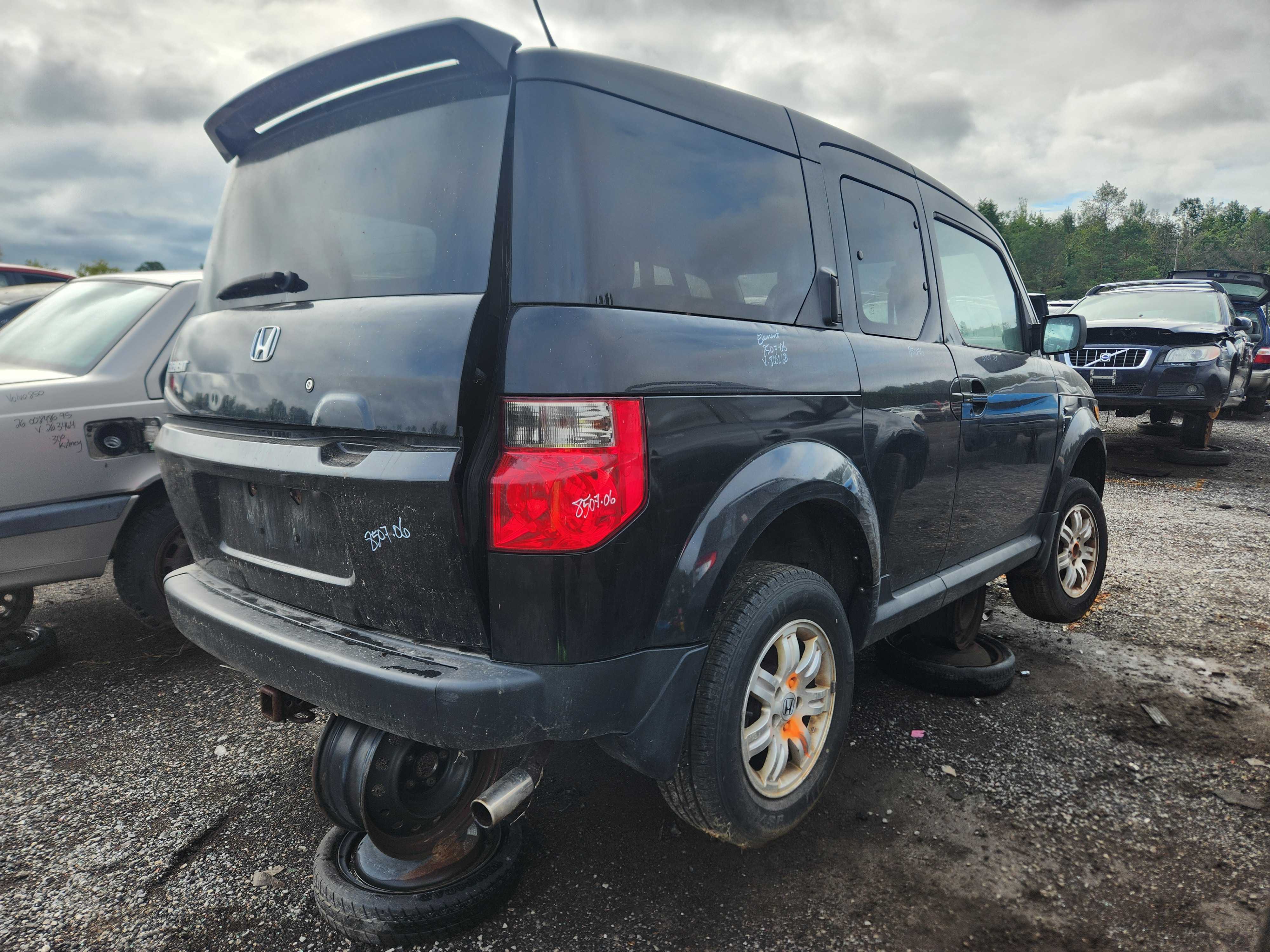 HONDA ELEMENT 2006