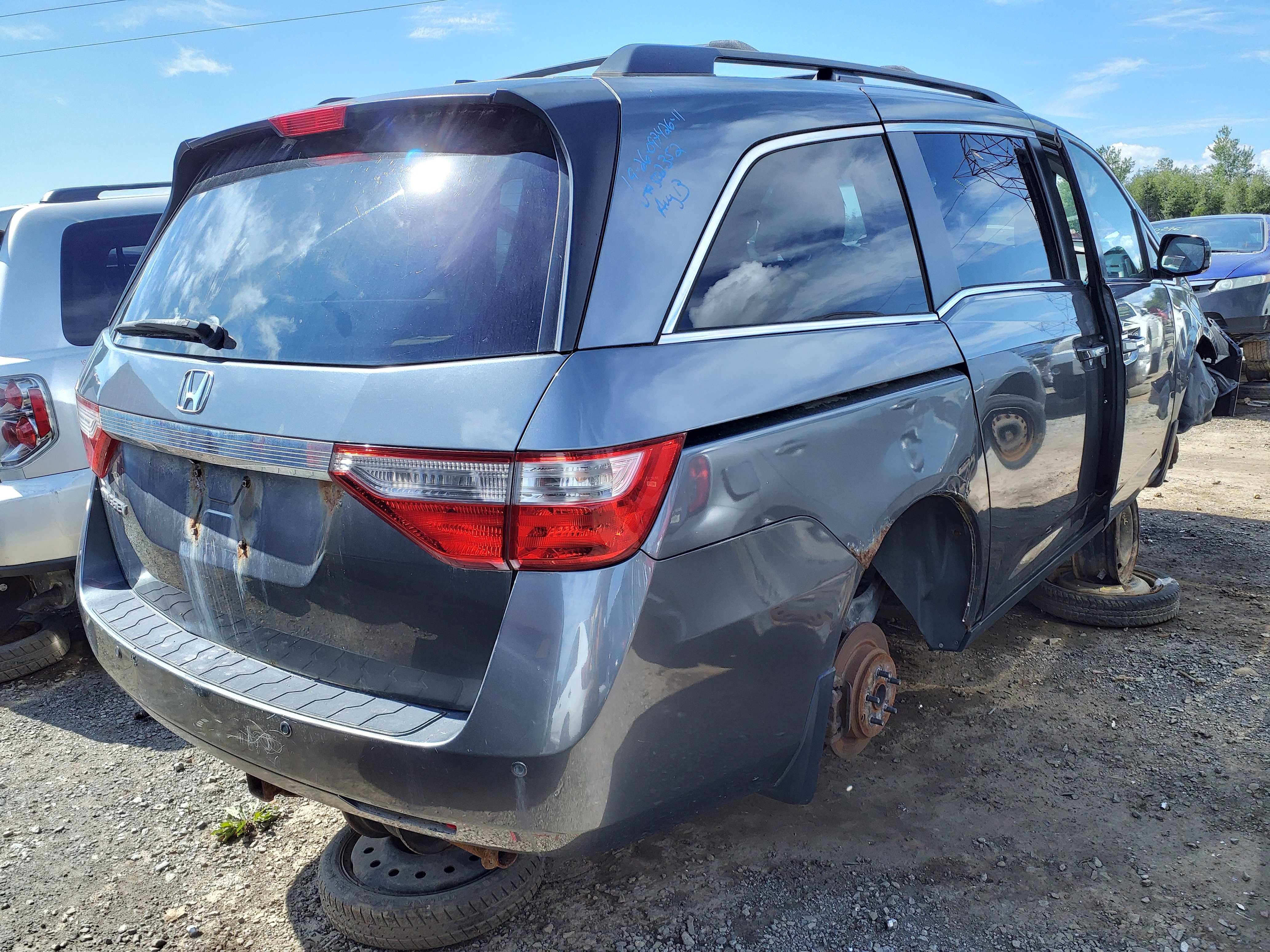 HONDA ODYSSEY 2011