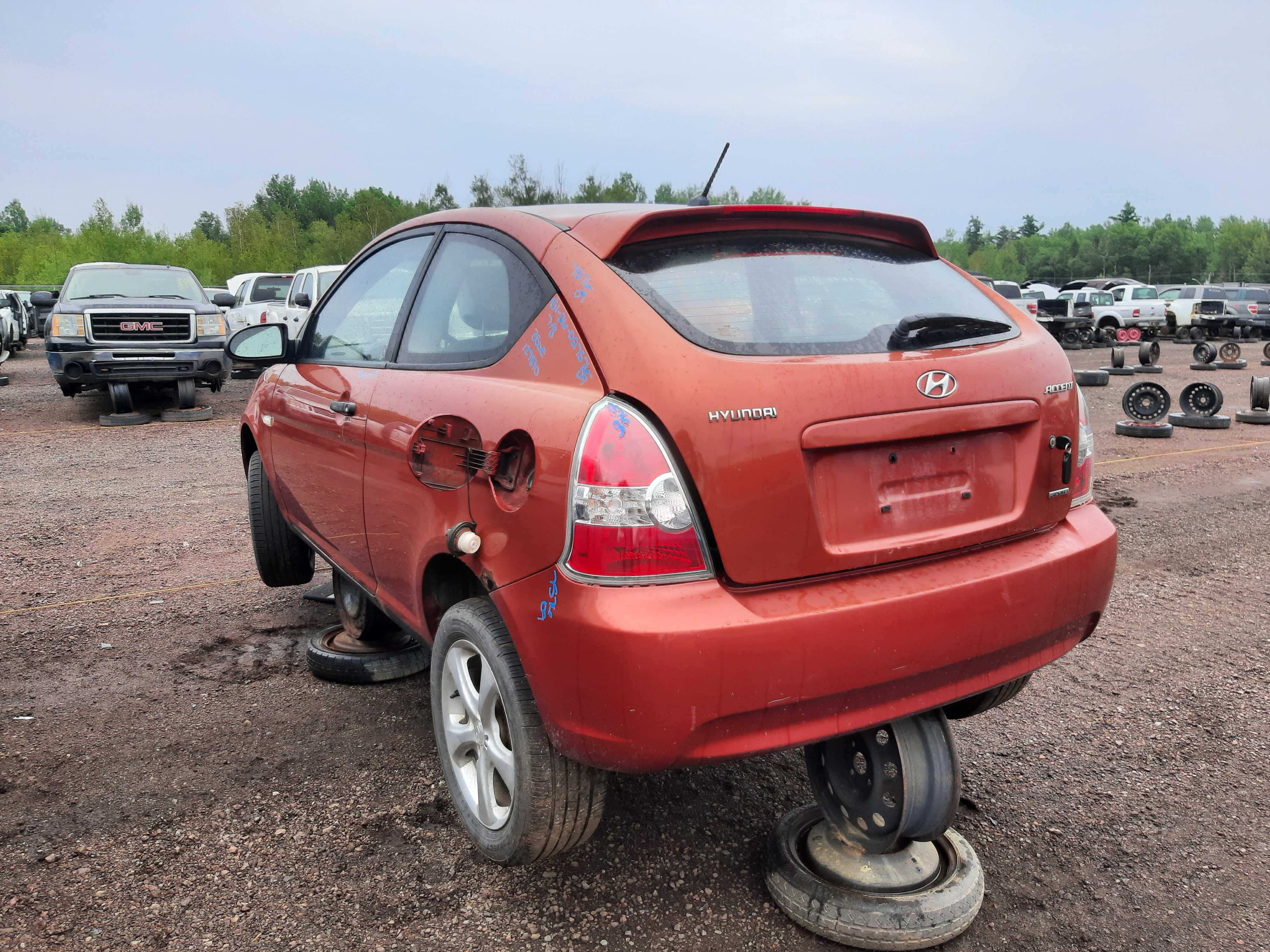 HYUNDAI ACCENT 2009