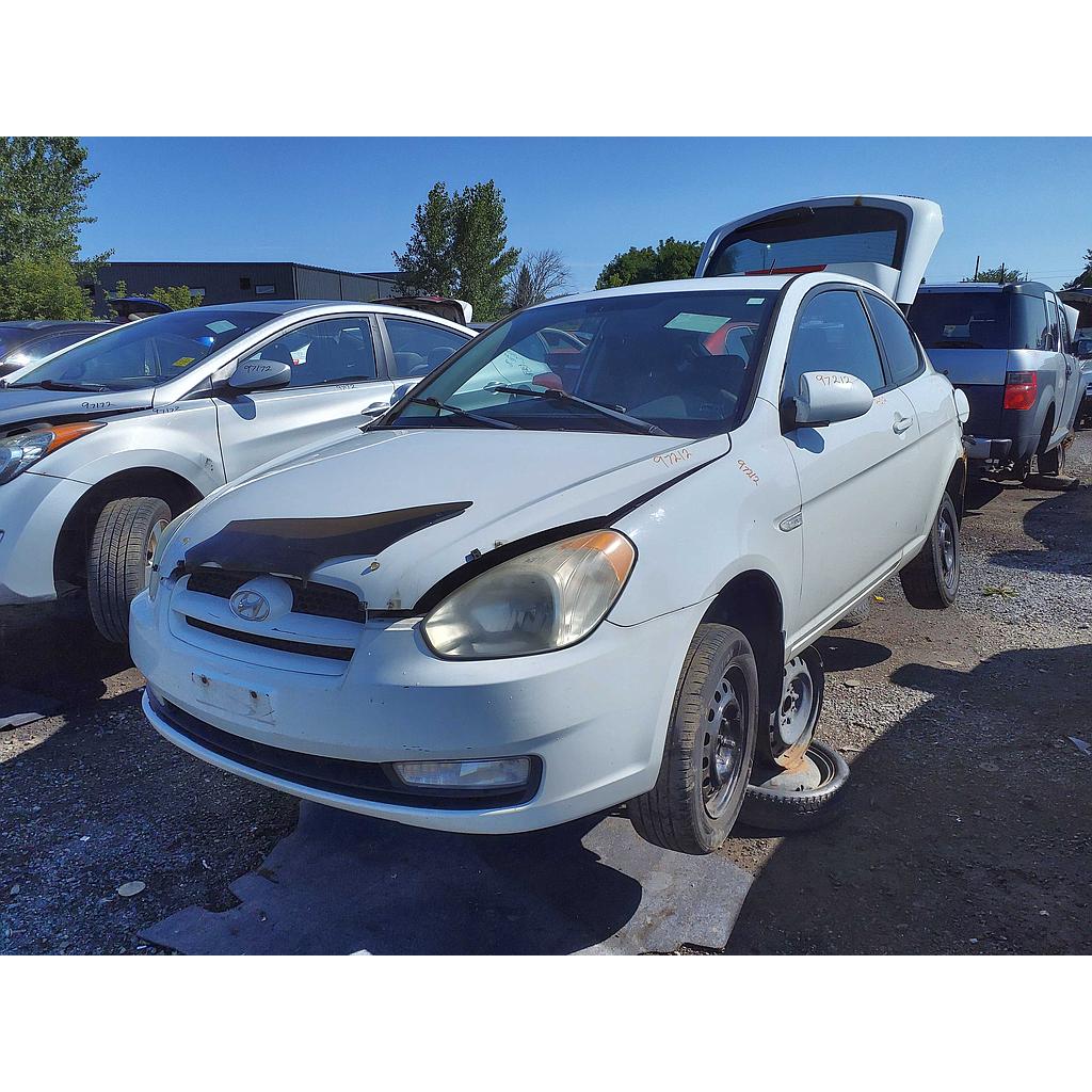 HYUNDAI ACCENT 2009