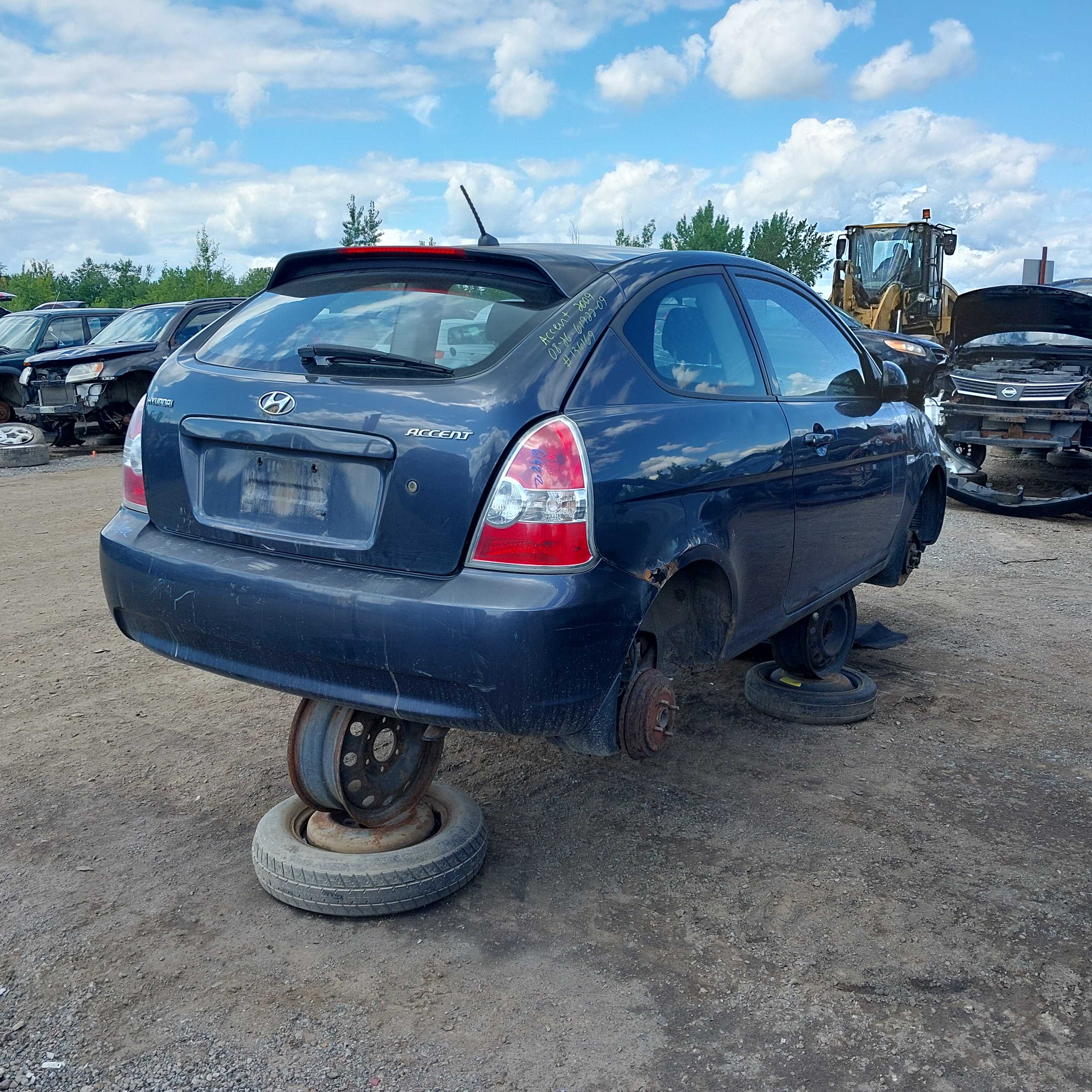 HYUNDAI ACCENT 2009