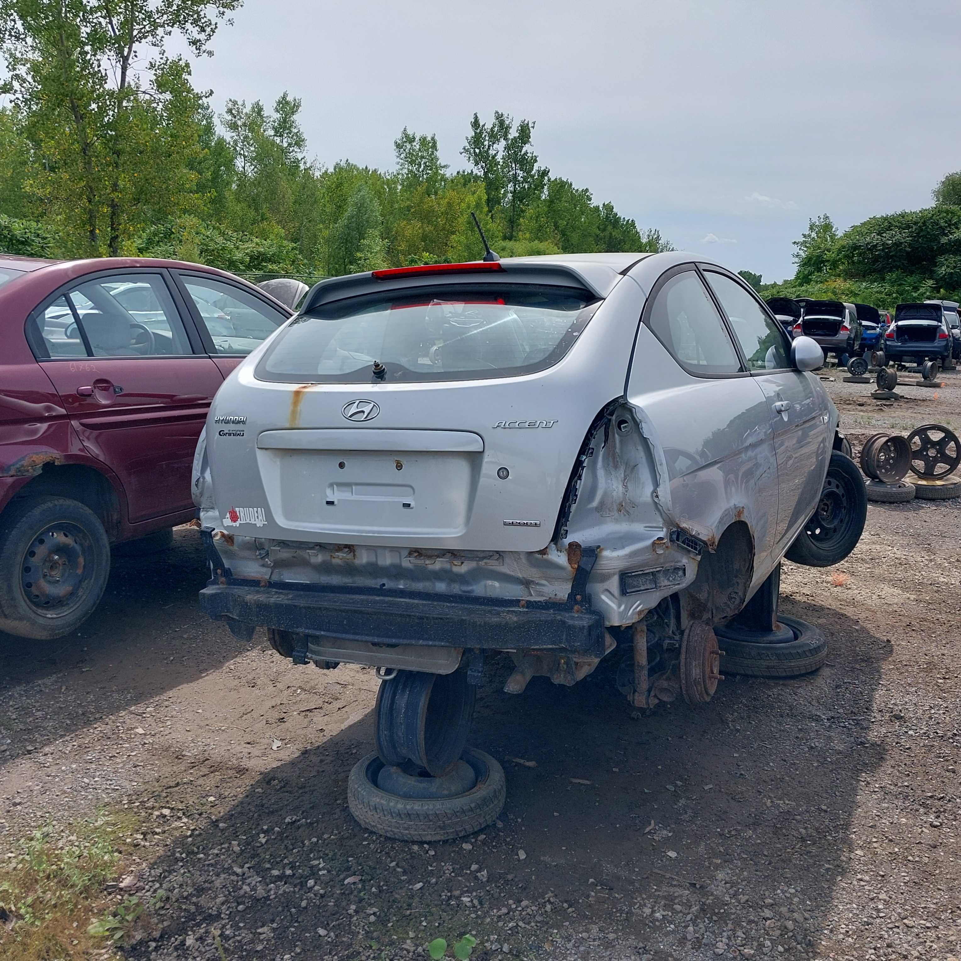HYUNDAI ACCENT 2009