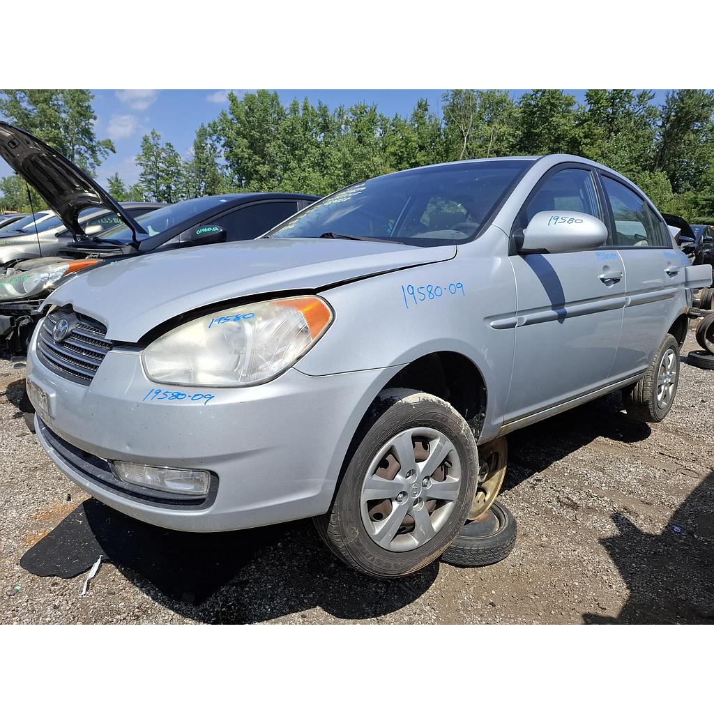 HYUNDAI ACCENT 2009