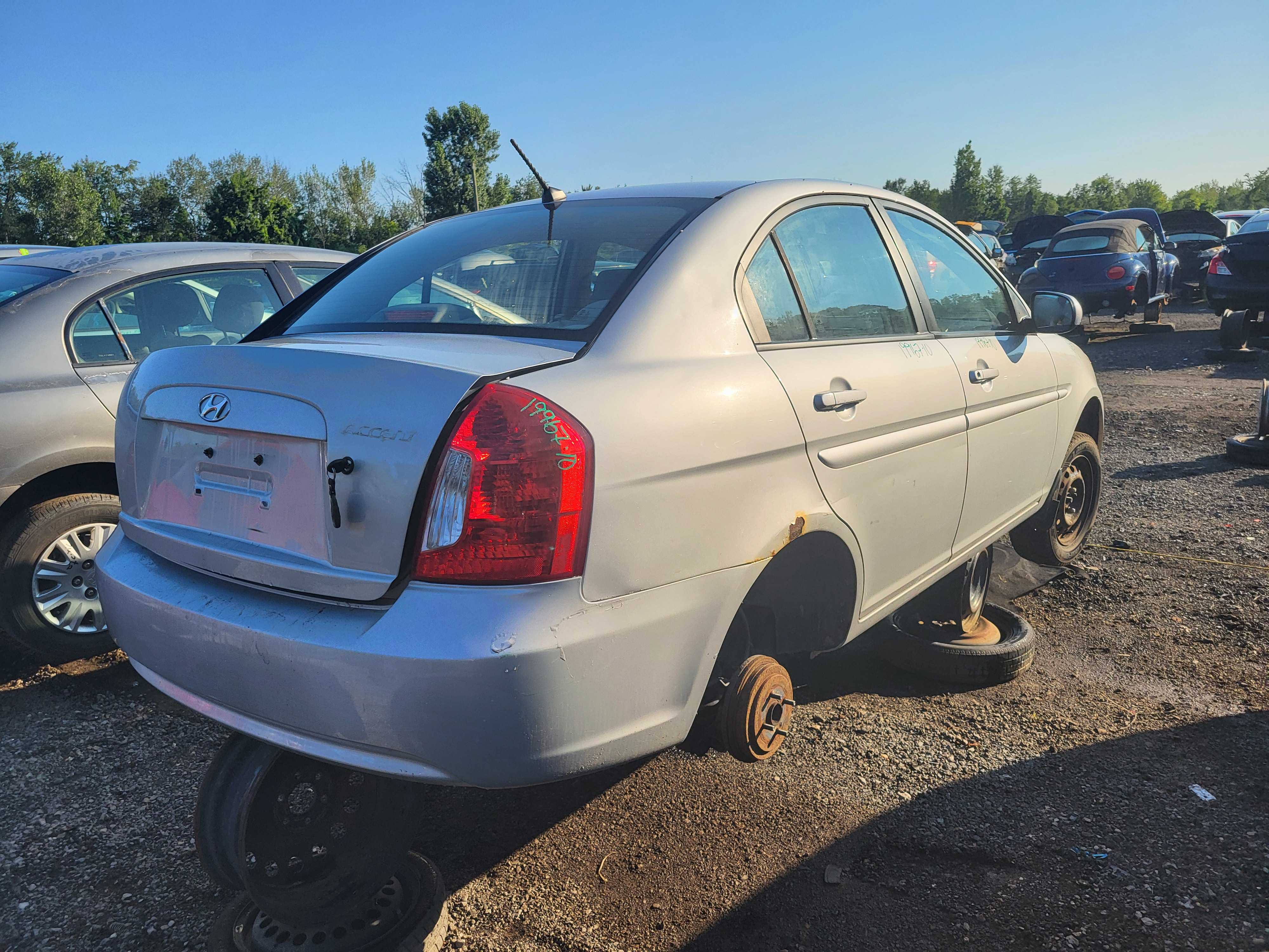 HYUNDAI ACCENT 2010