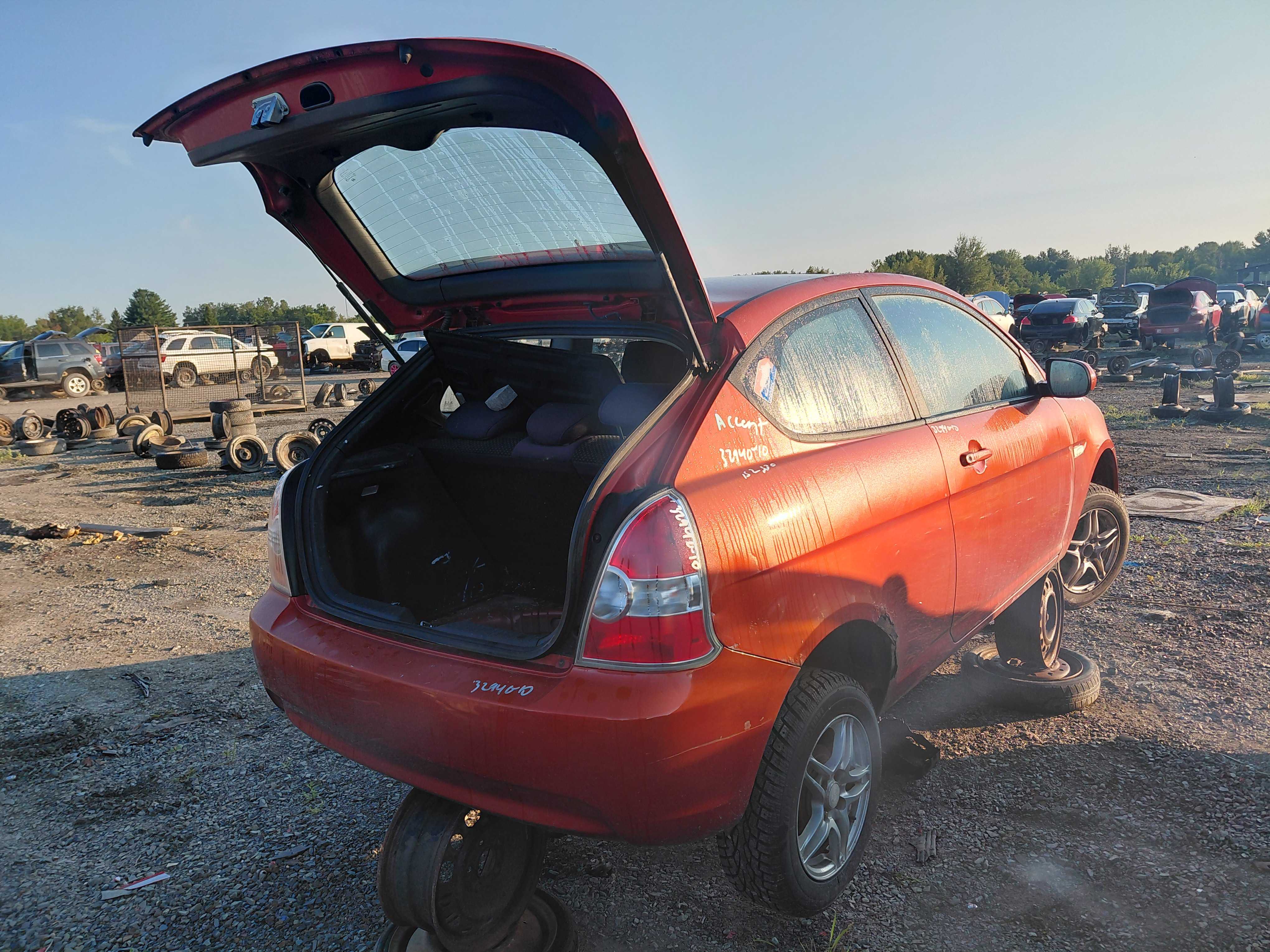 HYUNDAI ACCENT 2010