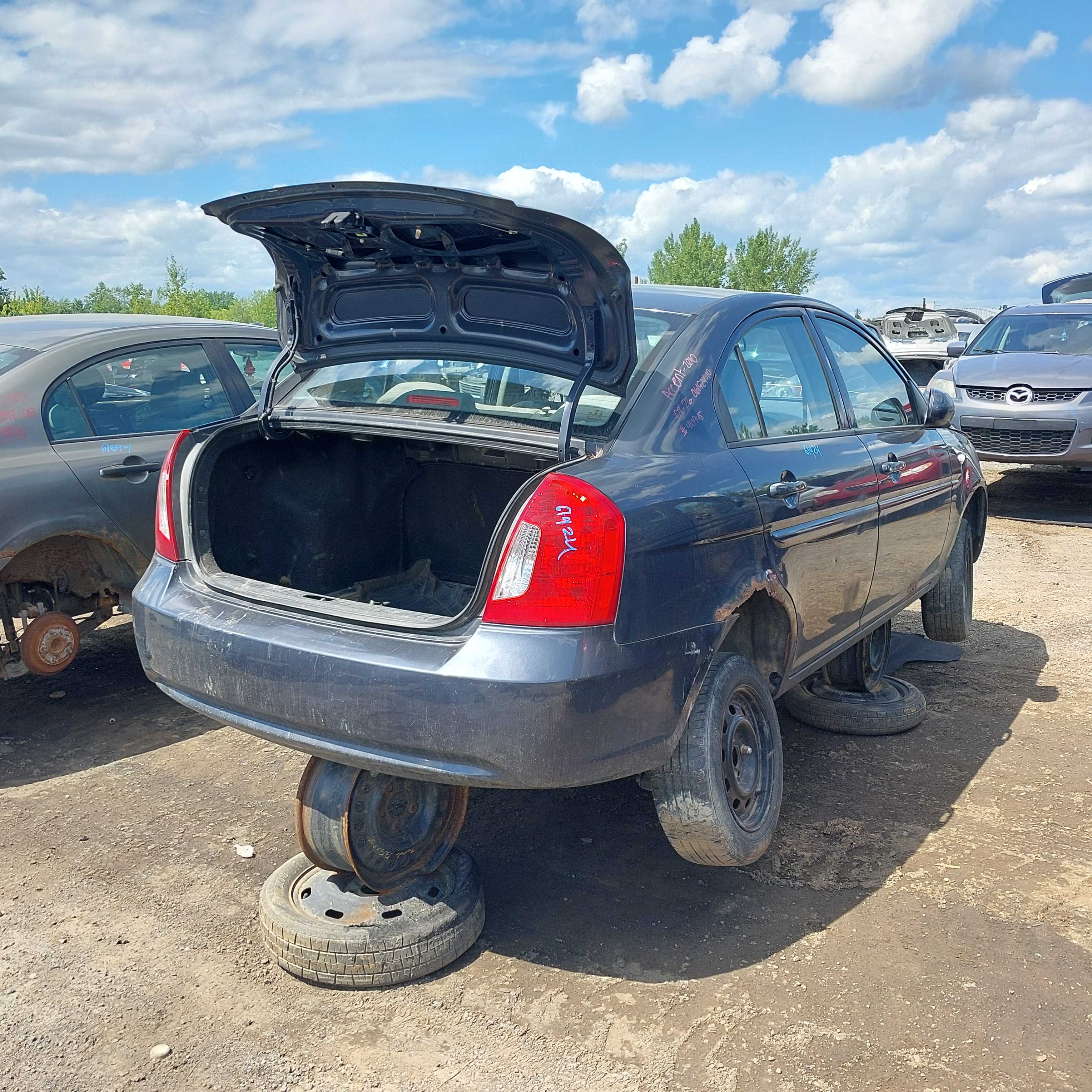 HYUNDAI ACCENT 2010