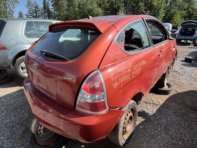HYUNDAI ACCENT 2010