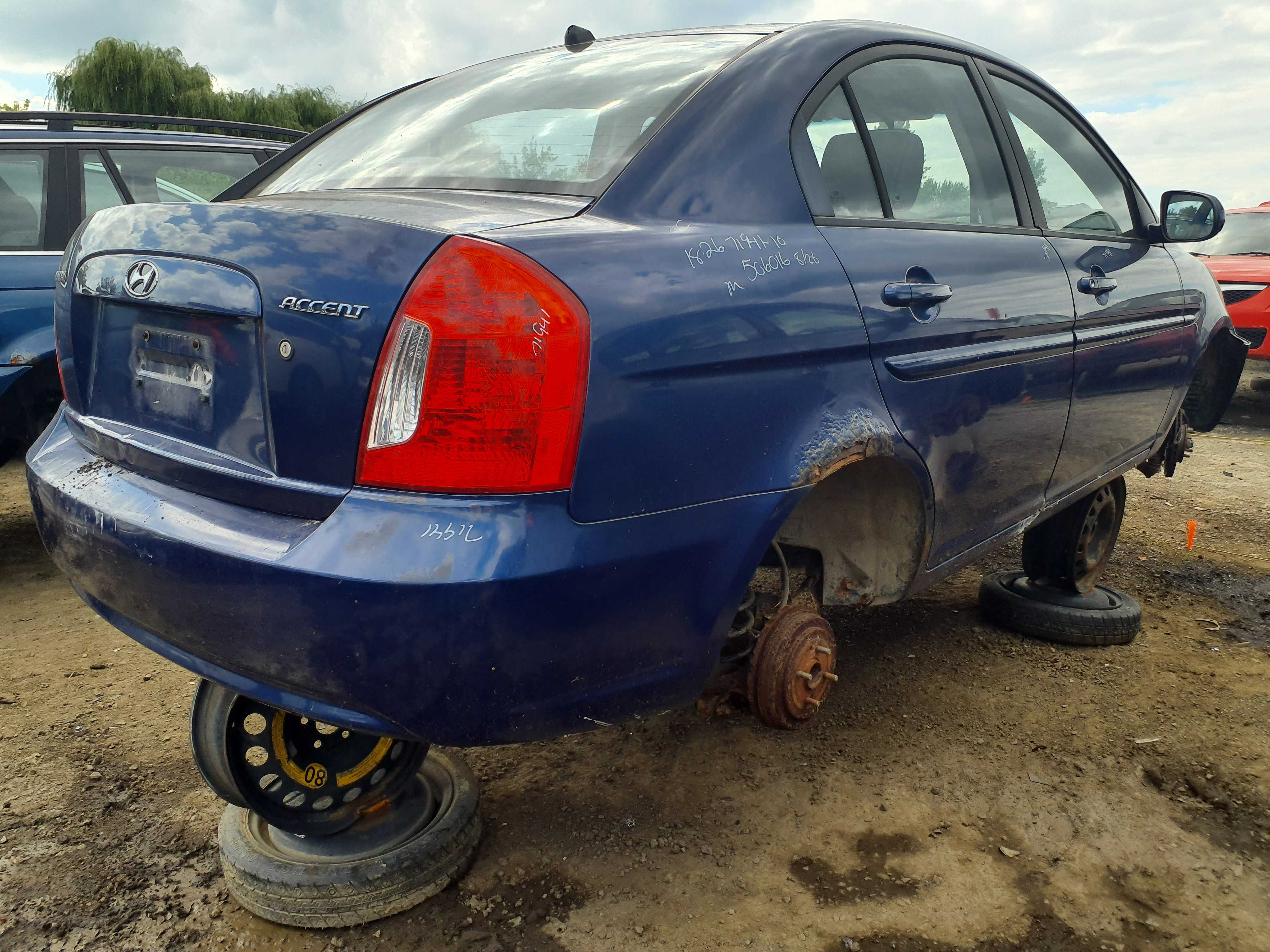 HYUNDAI ACCENT 2010