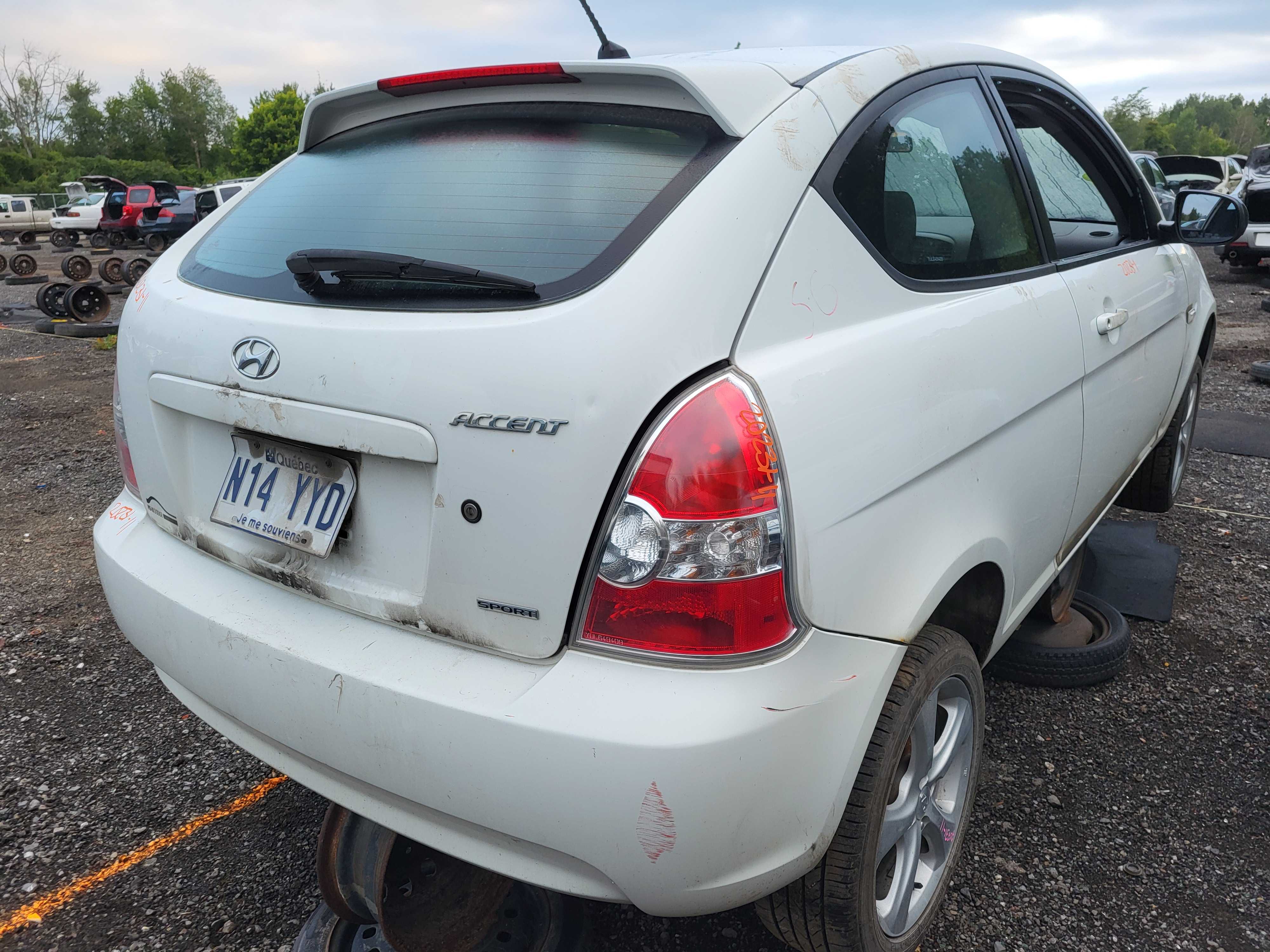 HYUNDAI ACCENT 2011