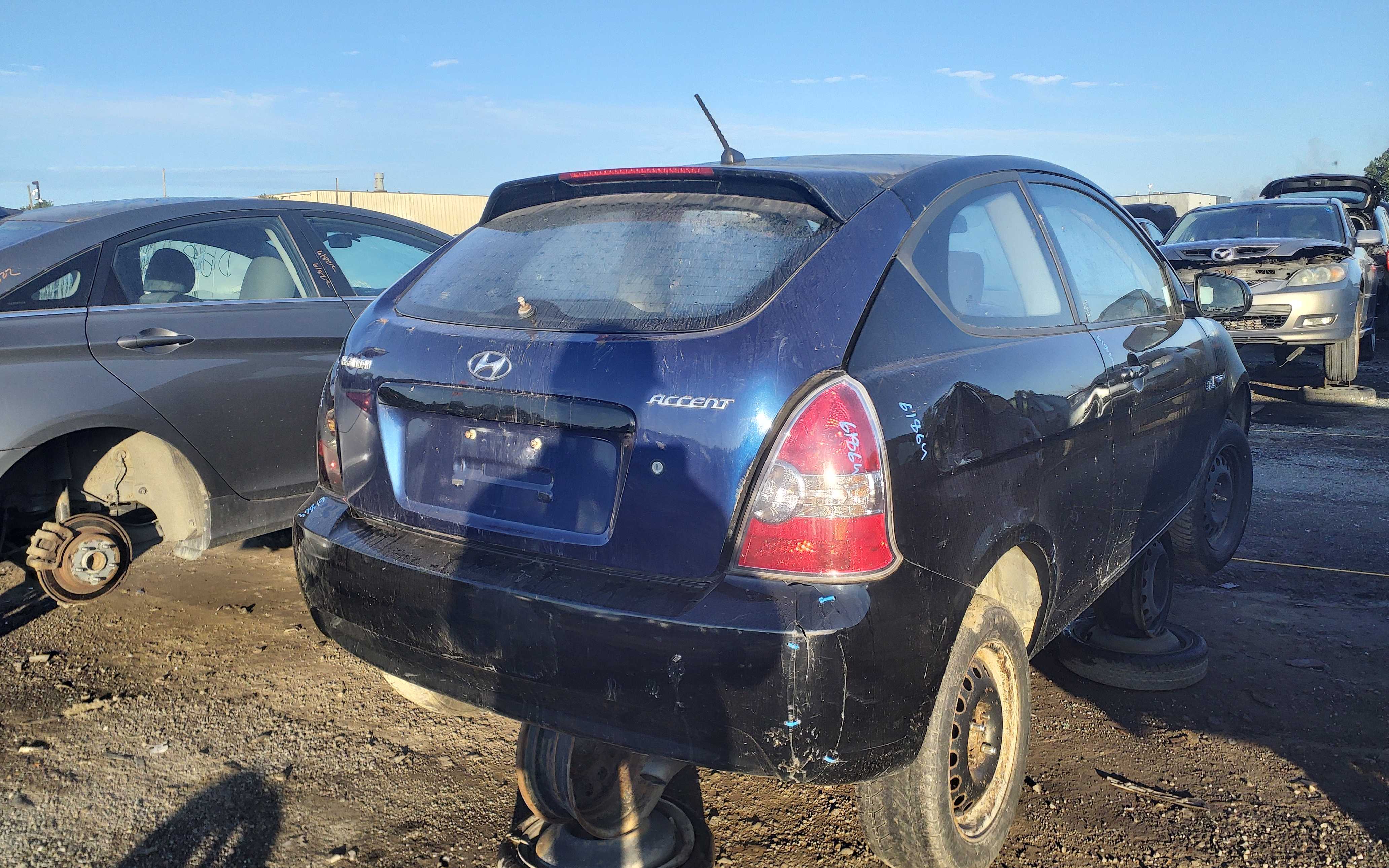 HYUNDAI ACCENT 2011