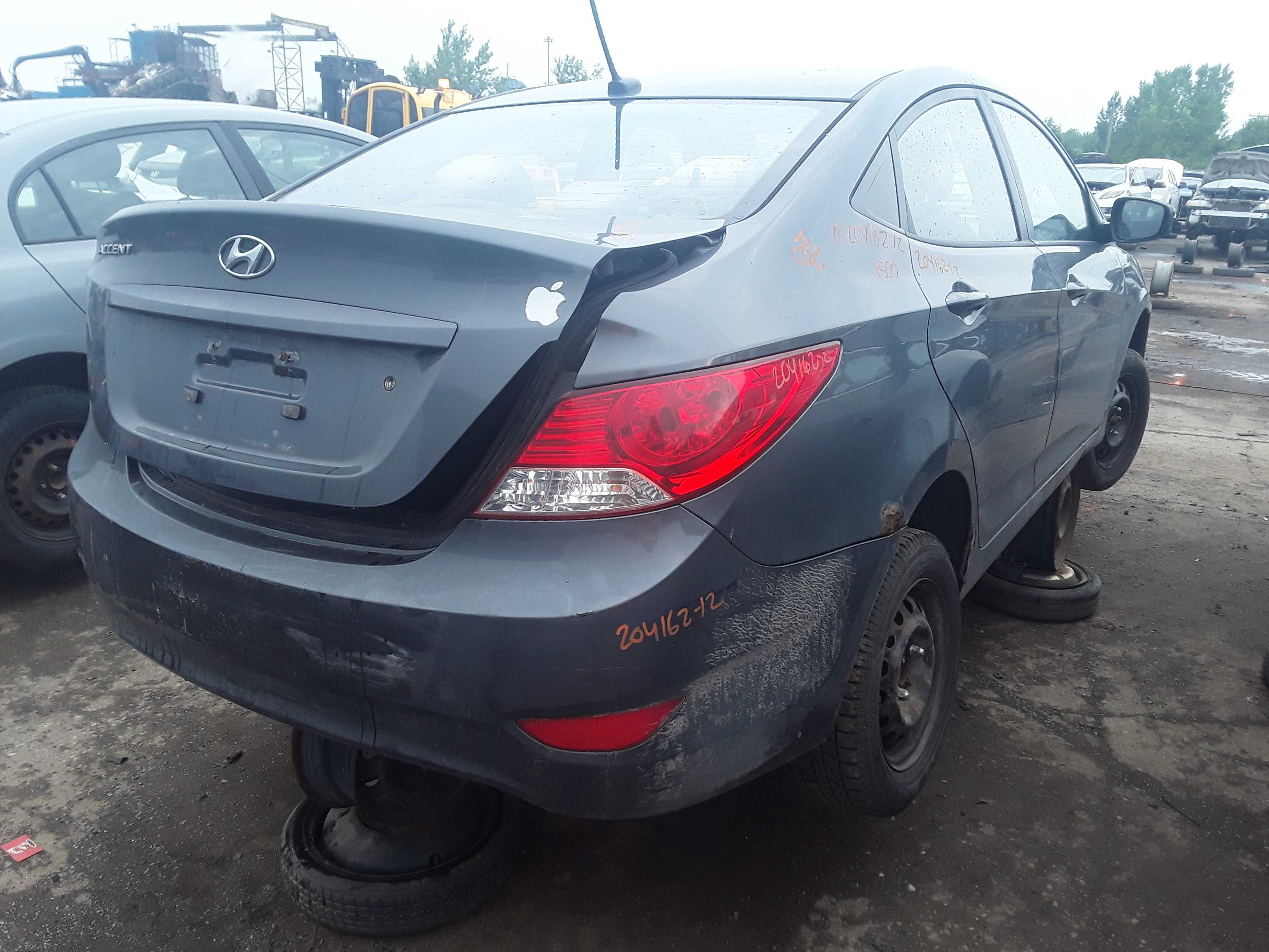 HYUNDAI ACCENT 2012