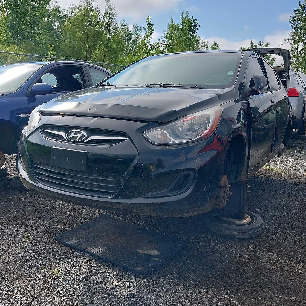HYUNDAI ACCENT 2012