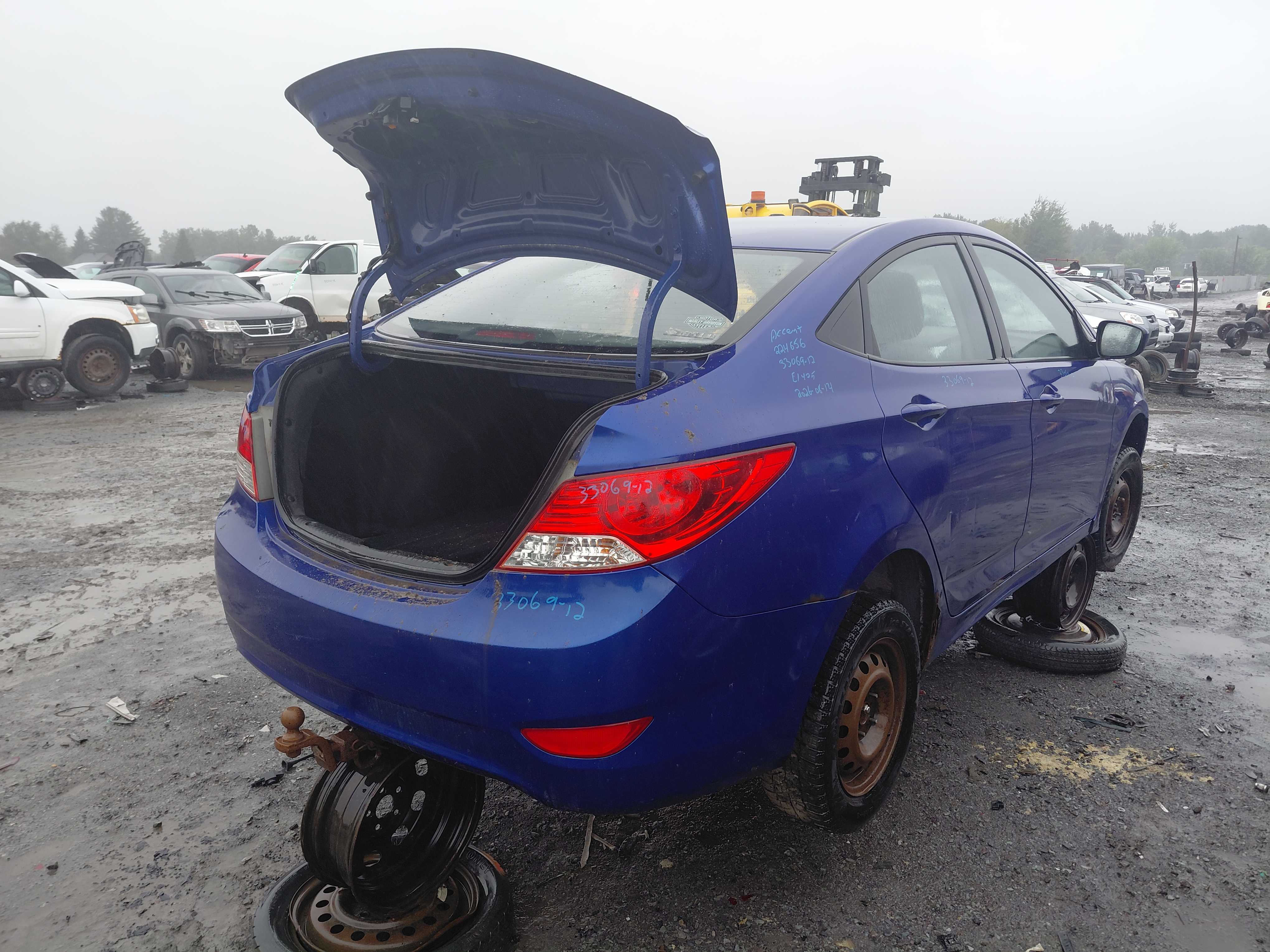 HYUNDAI ACCENT 2012