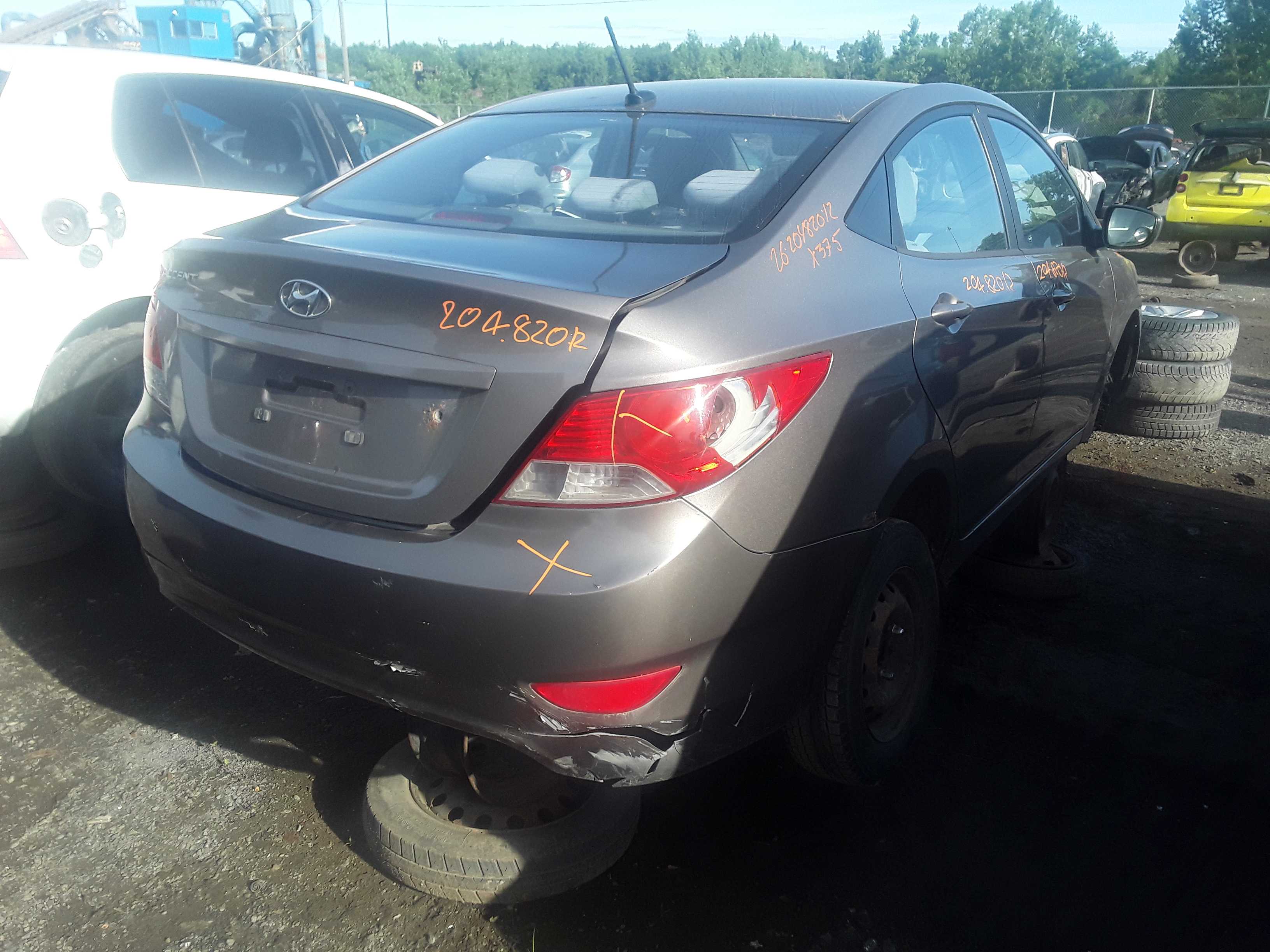 HYUNDAI ACCENT 2012