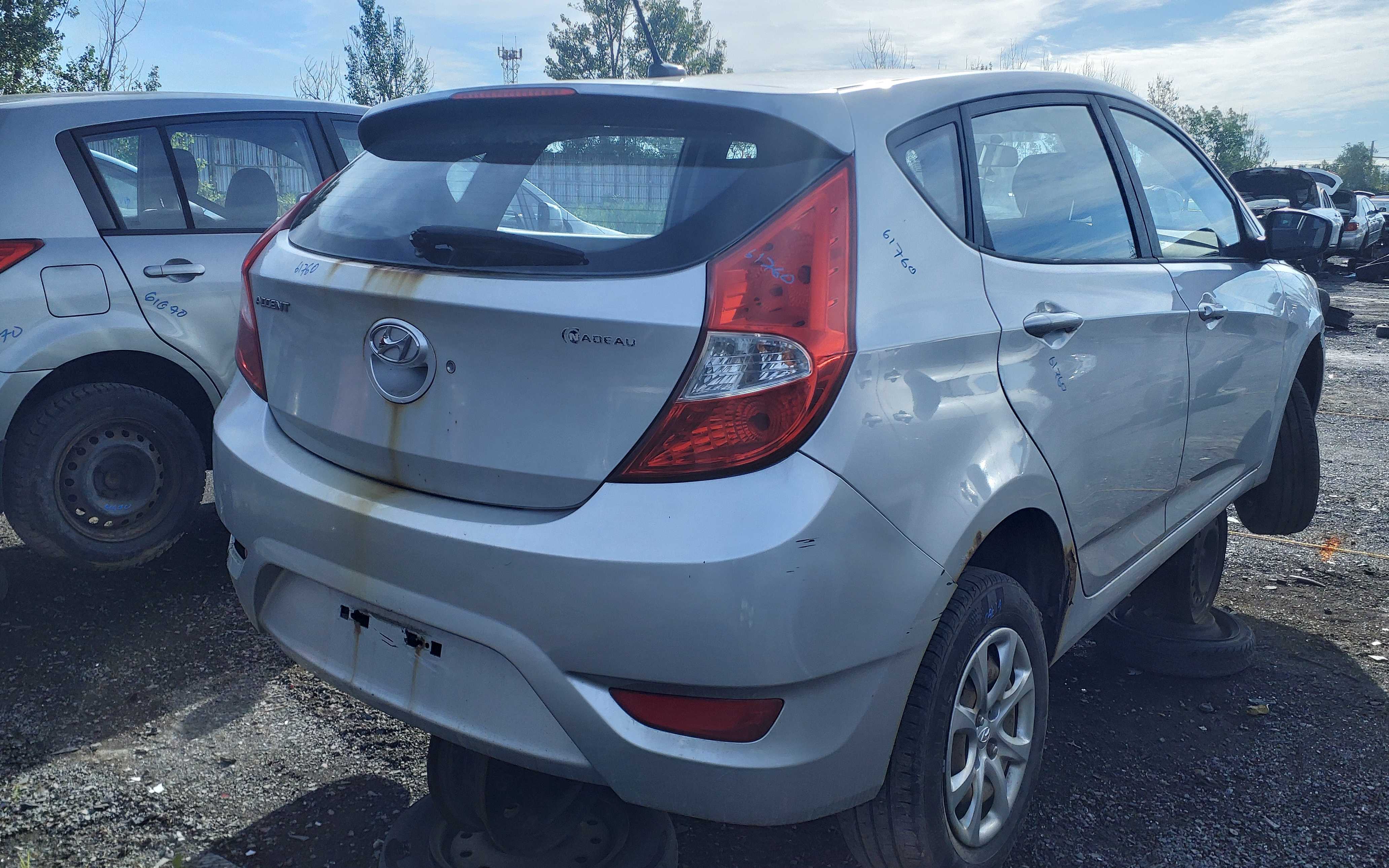 HYUNDAI ACCENT 2012