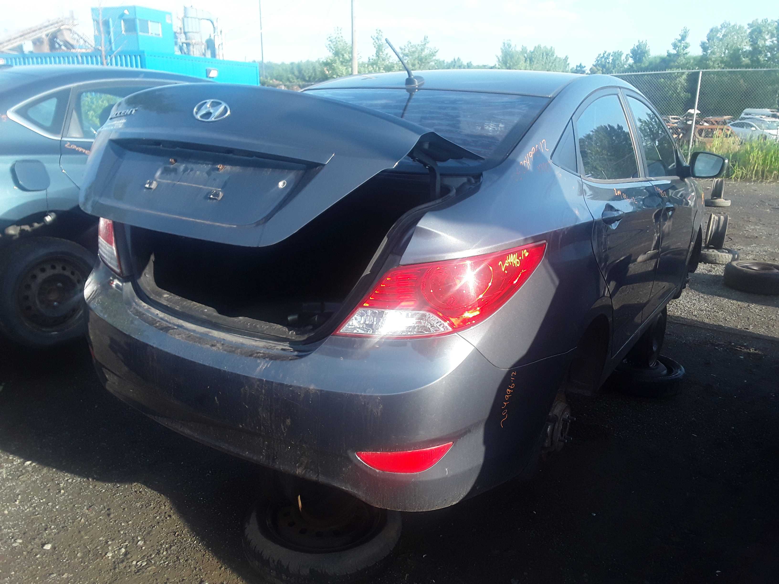 HYUNDAI ACCENT 2012