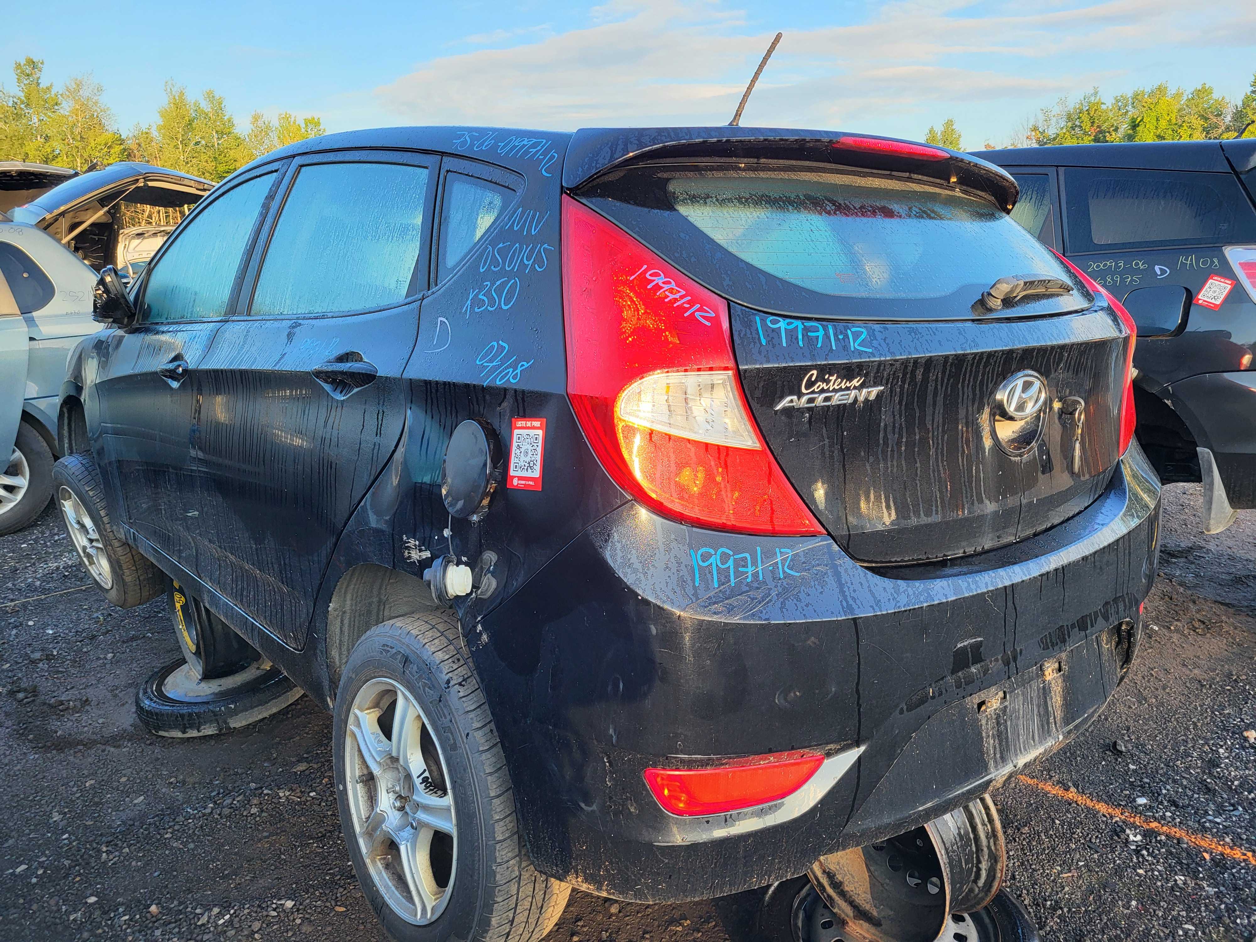 HYUNDAI ACCENT 2012