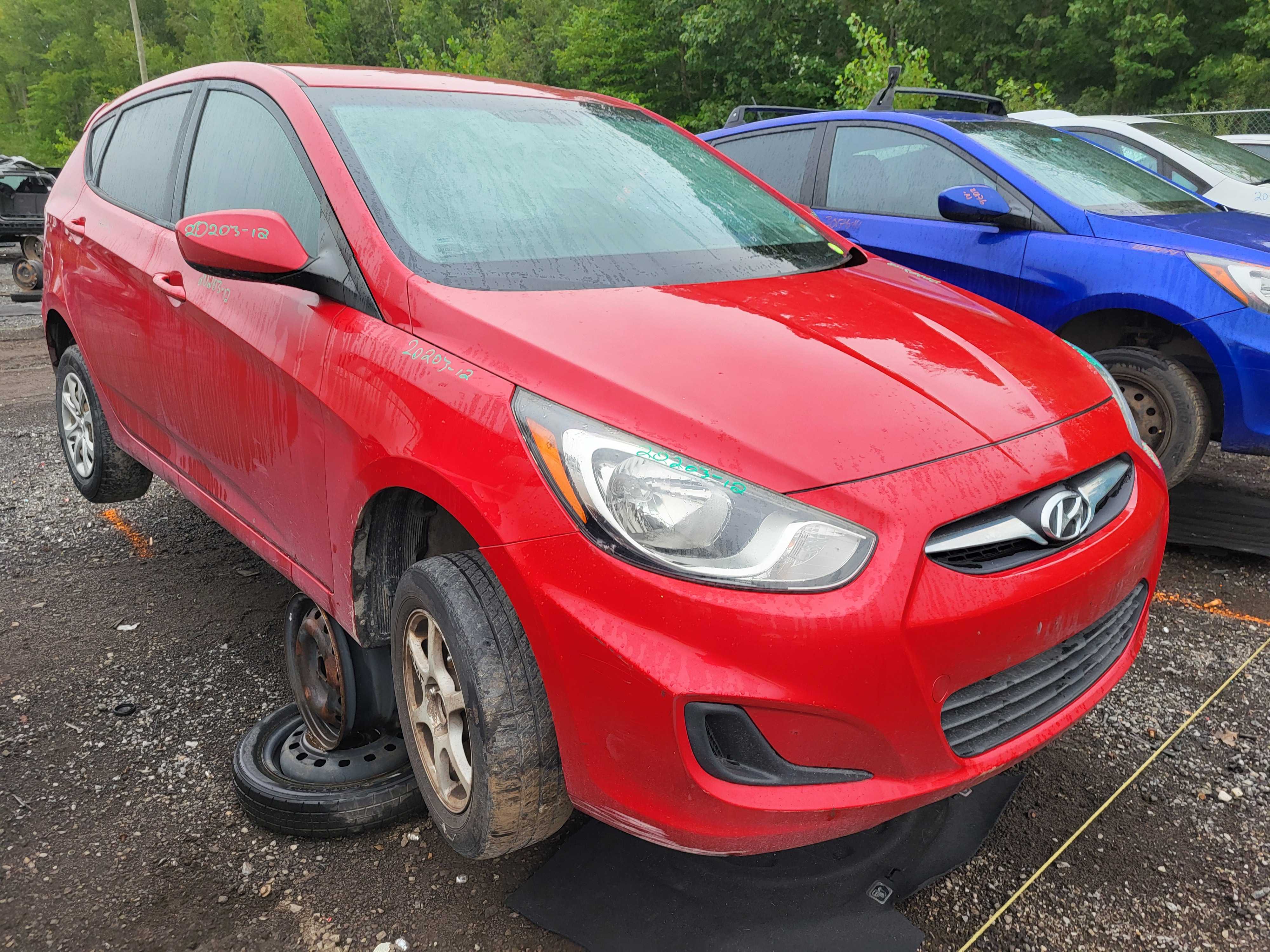 HYUNDAI ACCENT 2012