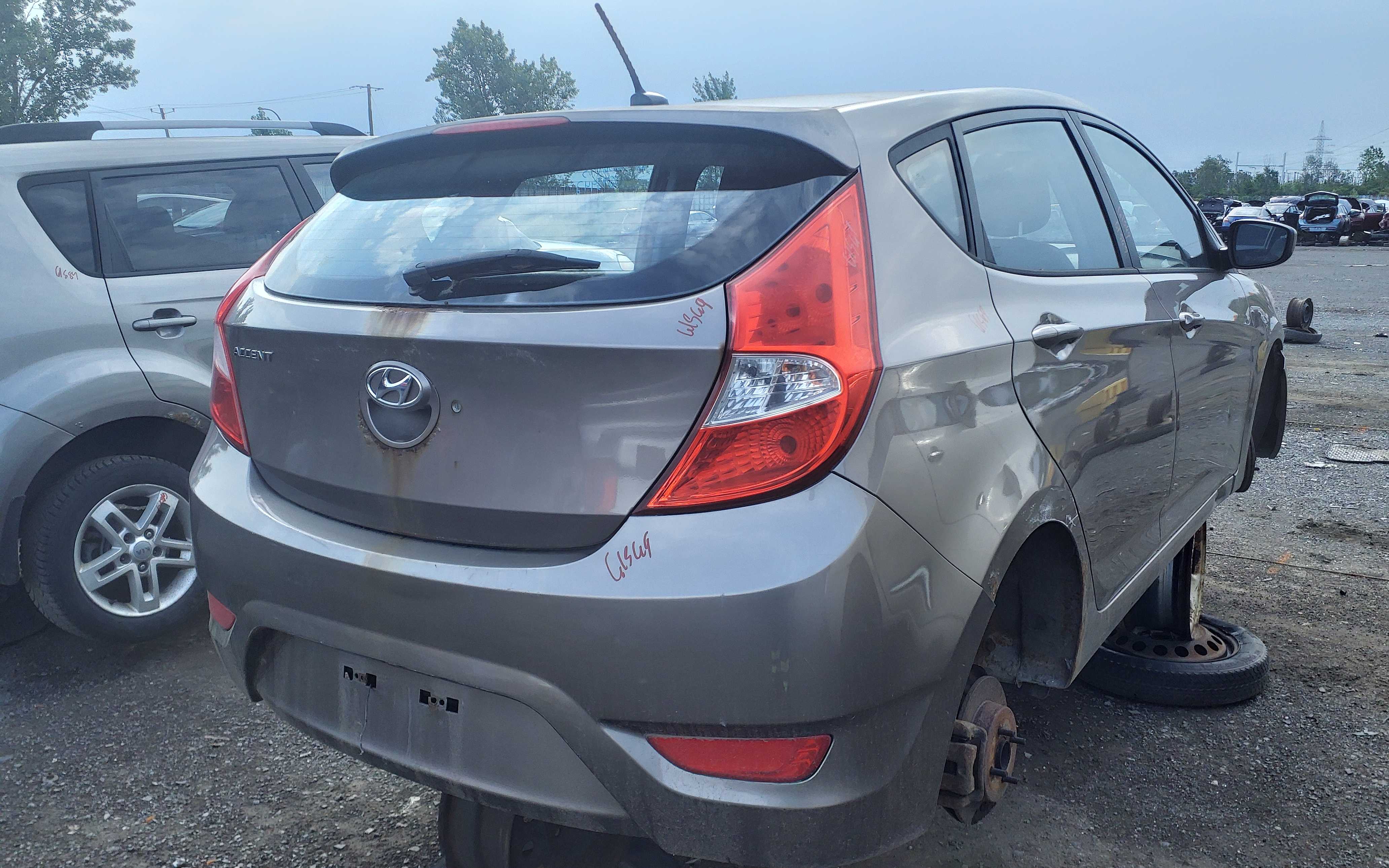 HYUNDAI ACCENT 2013