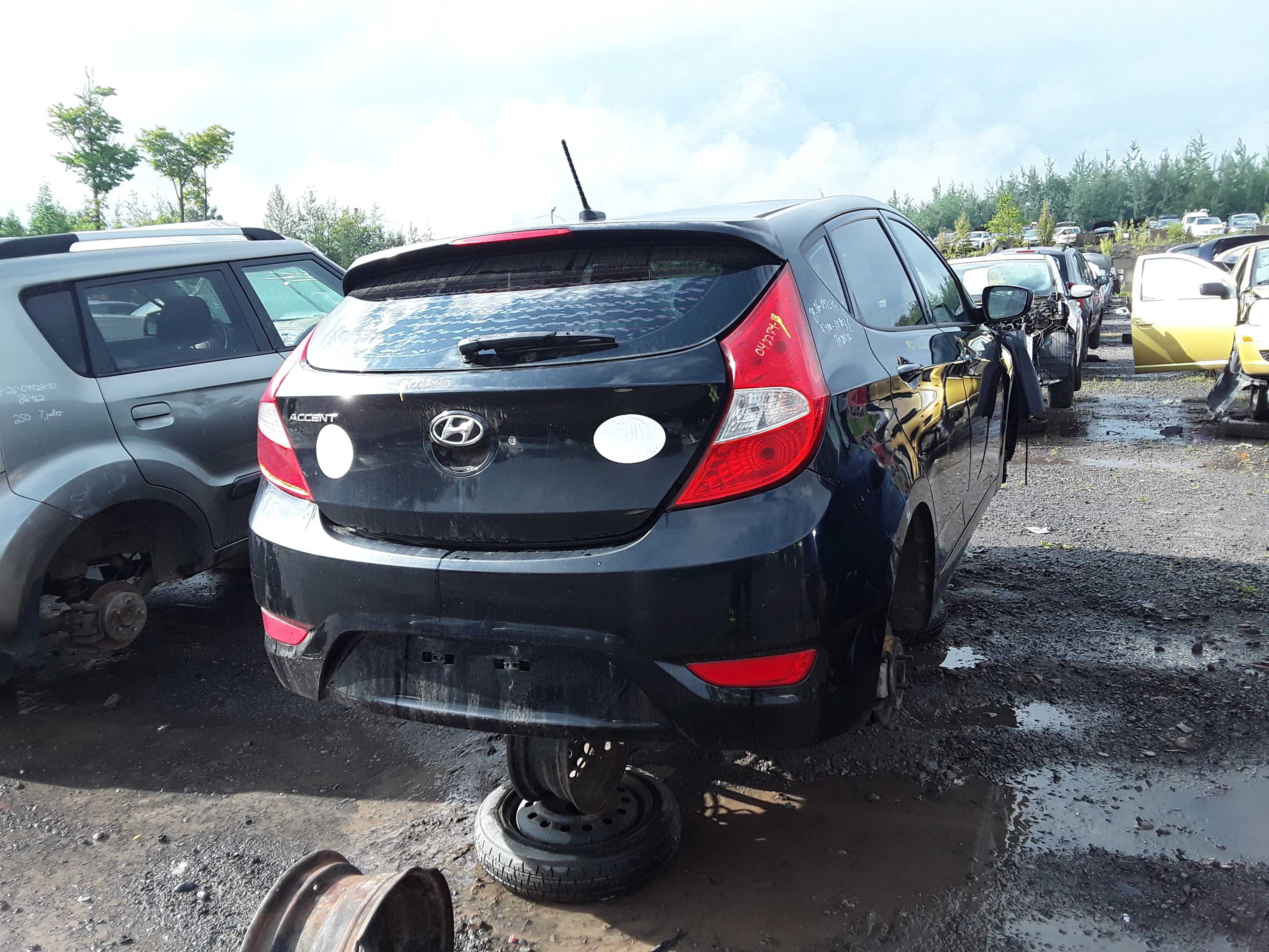 HYUNDAI ACCENT 2013