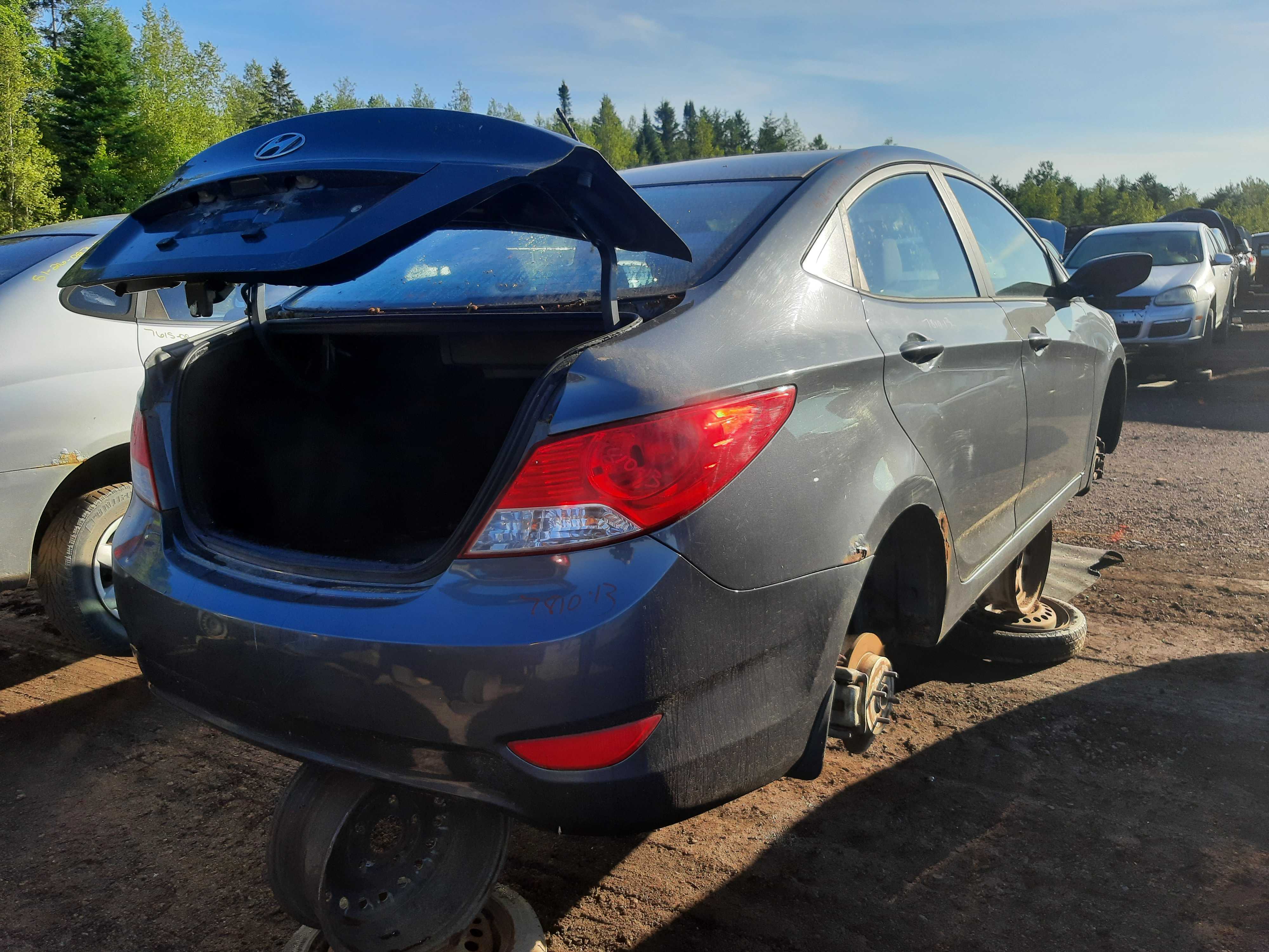 HYUNDAI ACCENT 2013