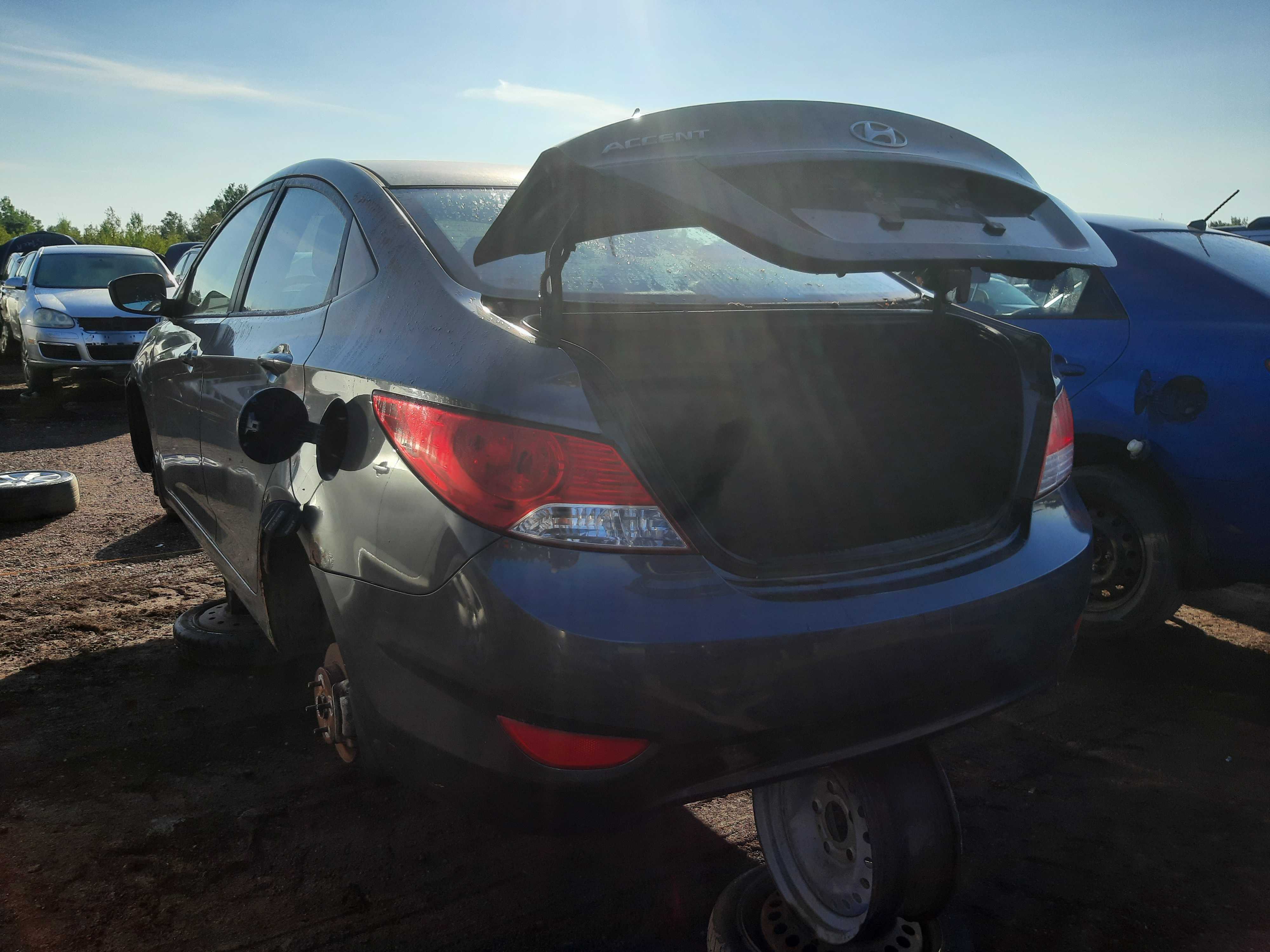 HYUNDAI ACCENT 2013