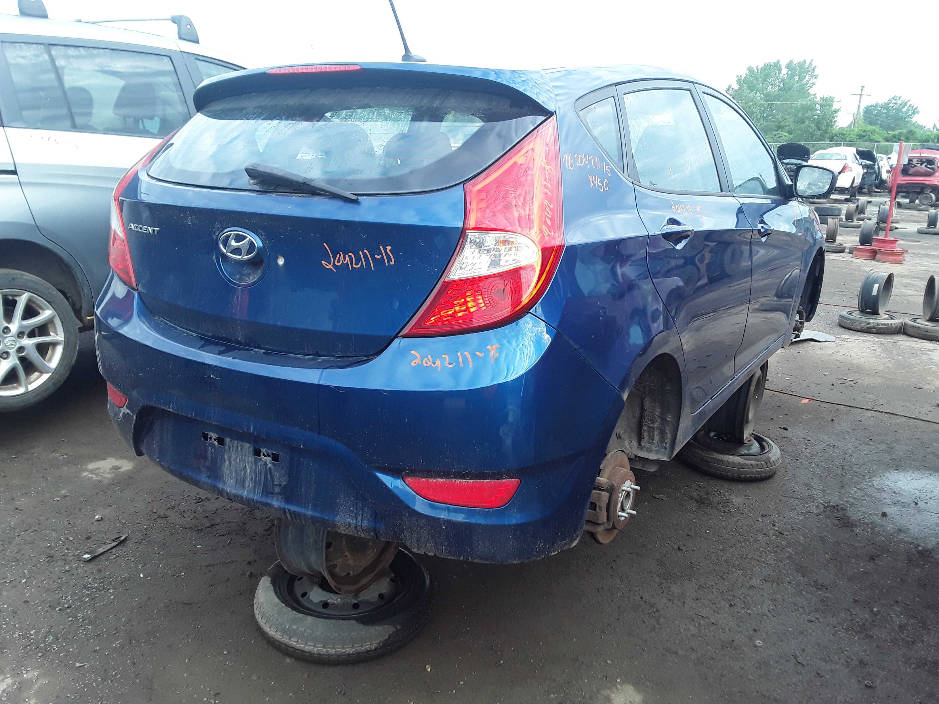 HYUNDAI ACCENT 2015