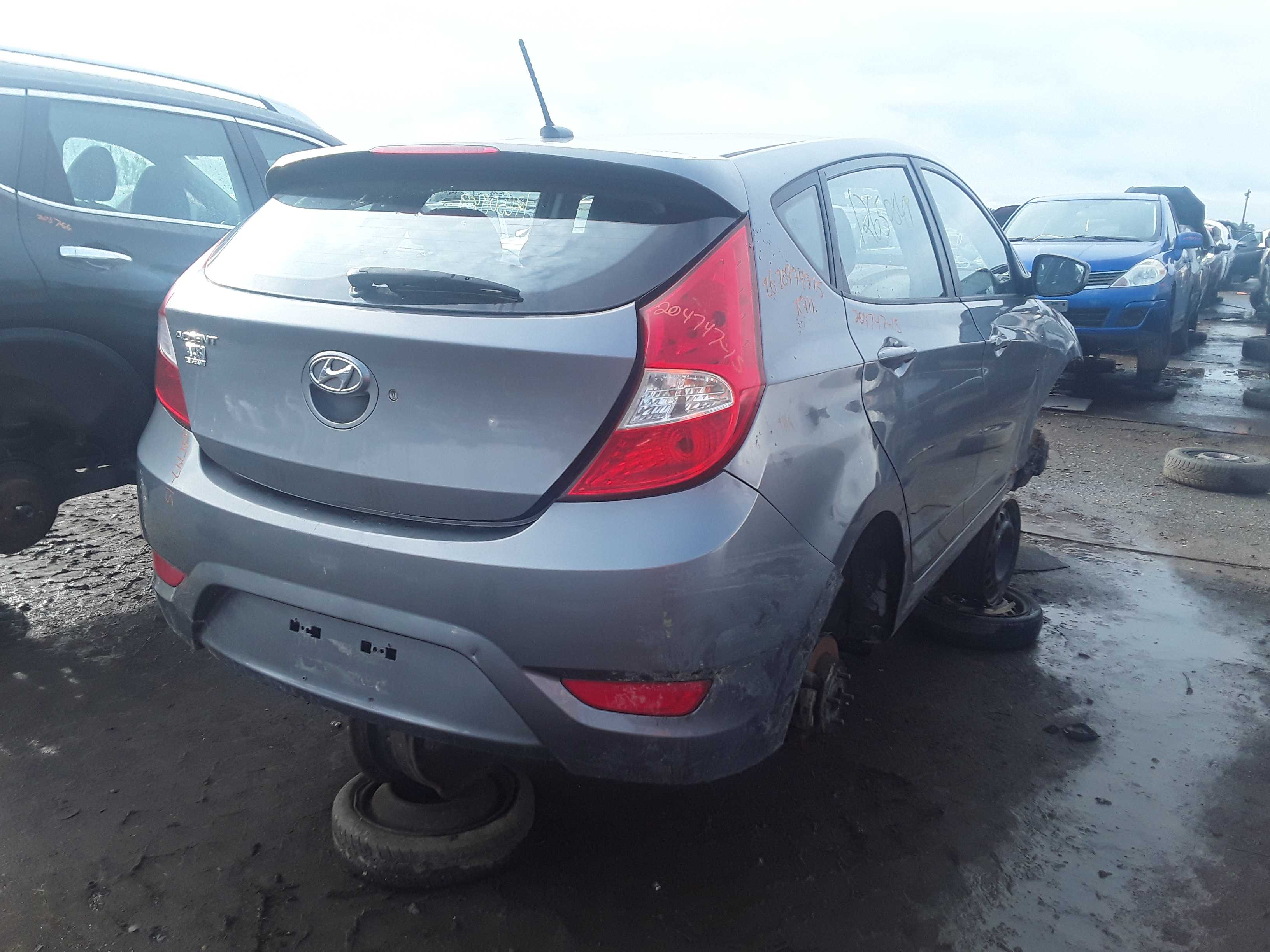HYUNDAI ACCENT 2015