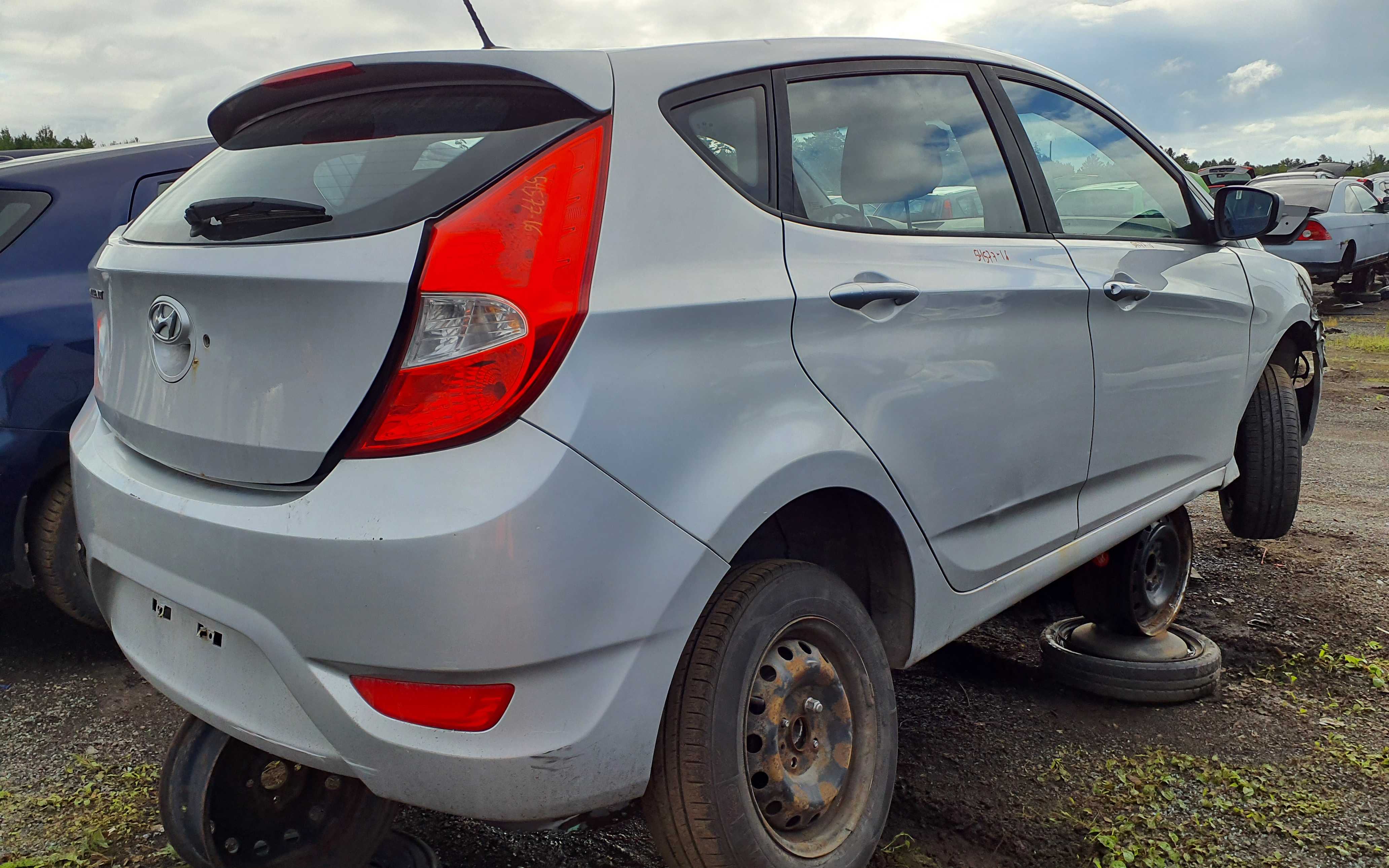 HYUNDAI ACCENT 2016