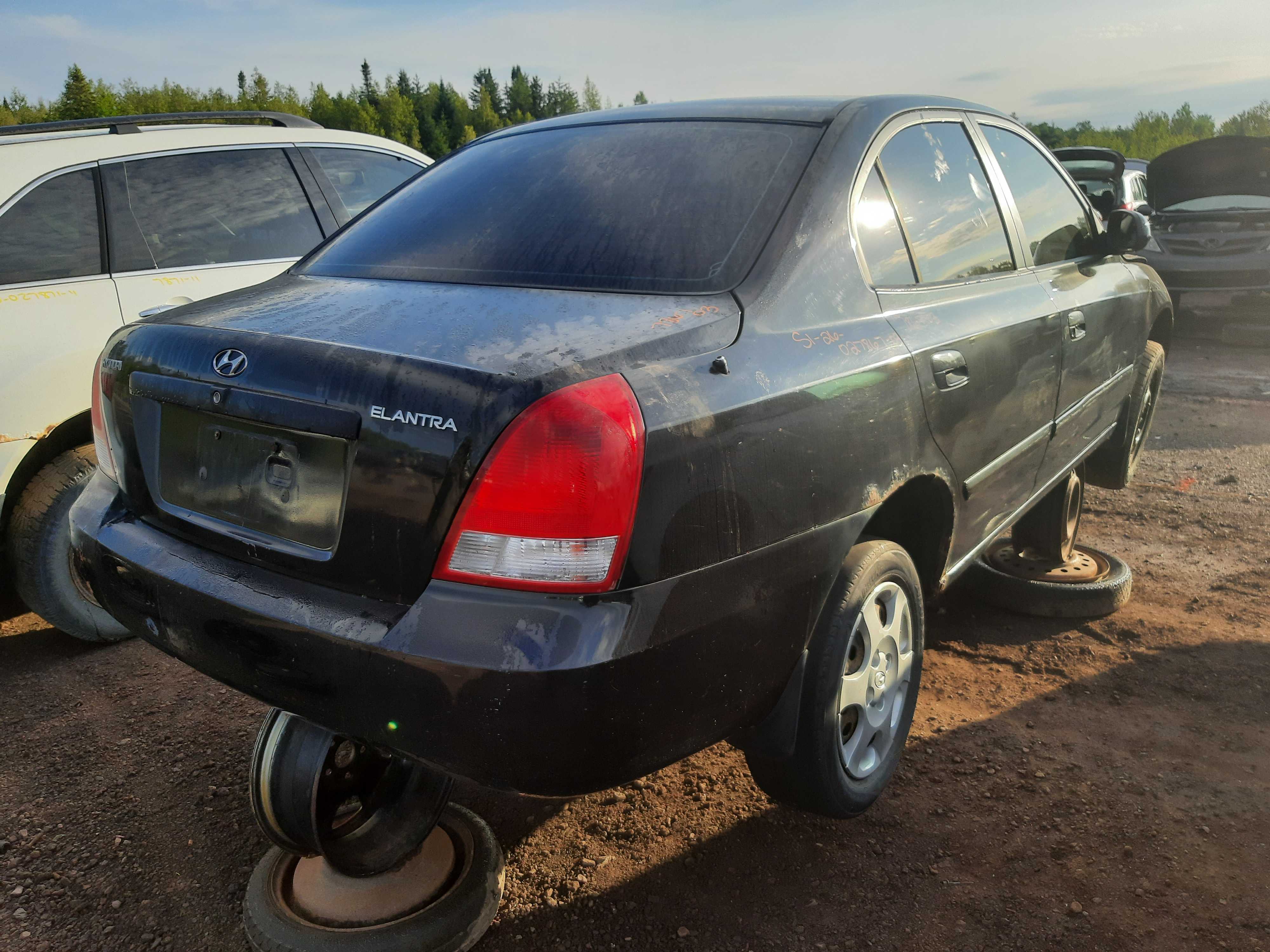 HYUNDAI ELANTRA 2003