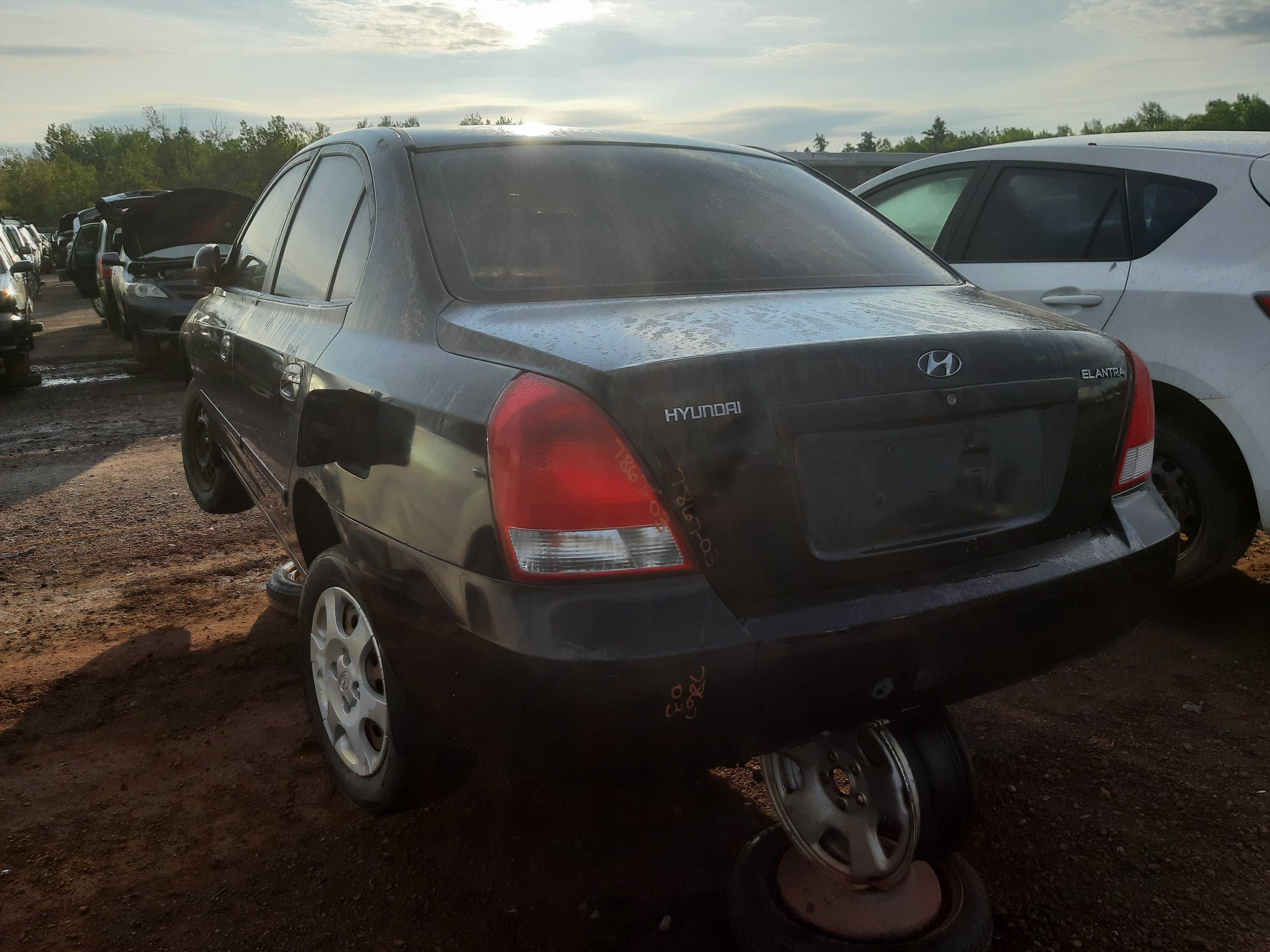 HYUNDAI ELANTRA 2003