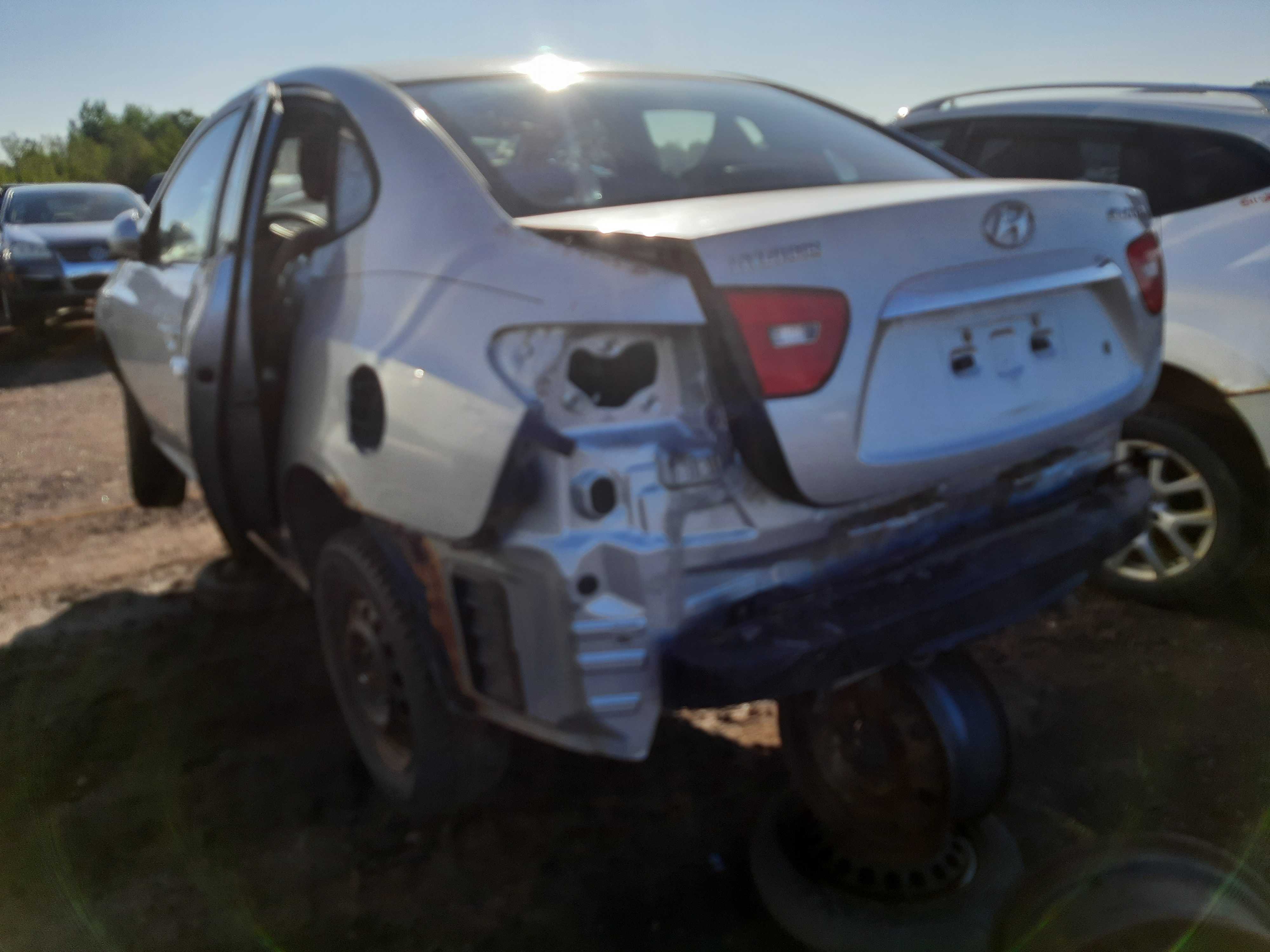 HYUNDAI ELANTRA 2010