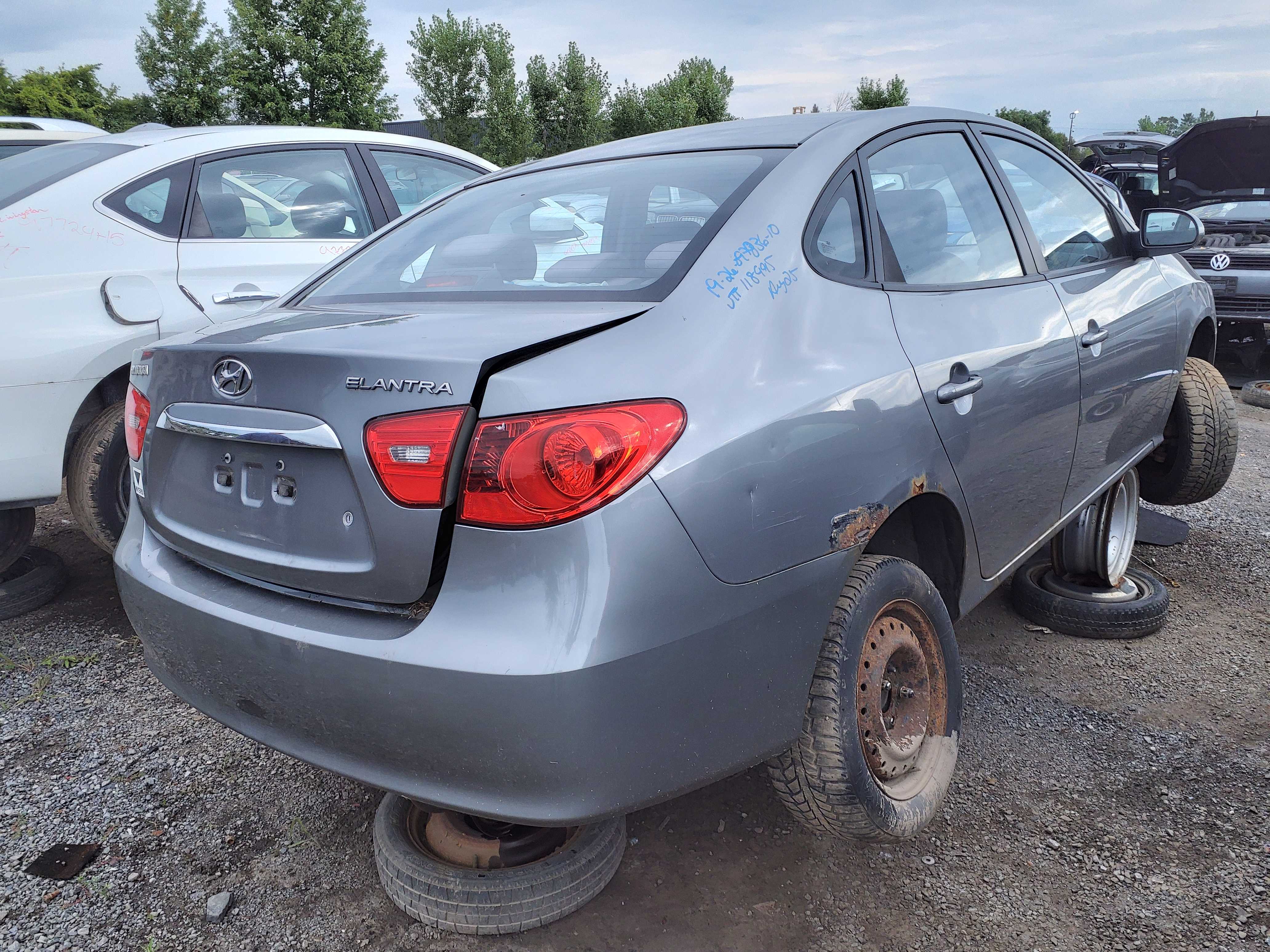 HYUNDAI ELANTRA 2010