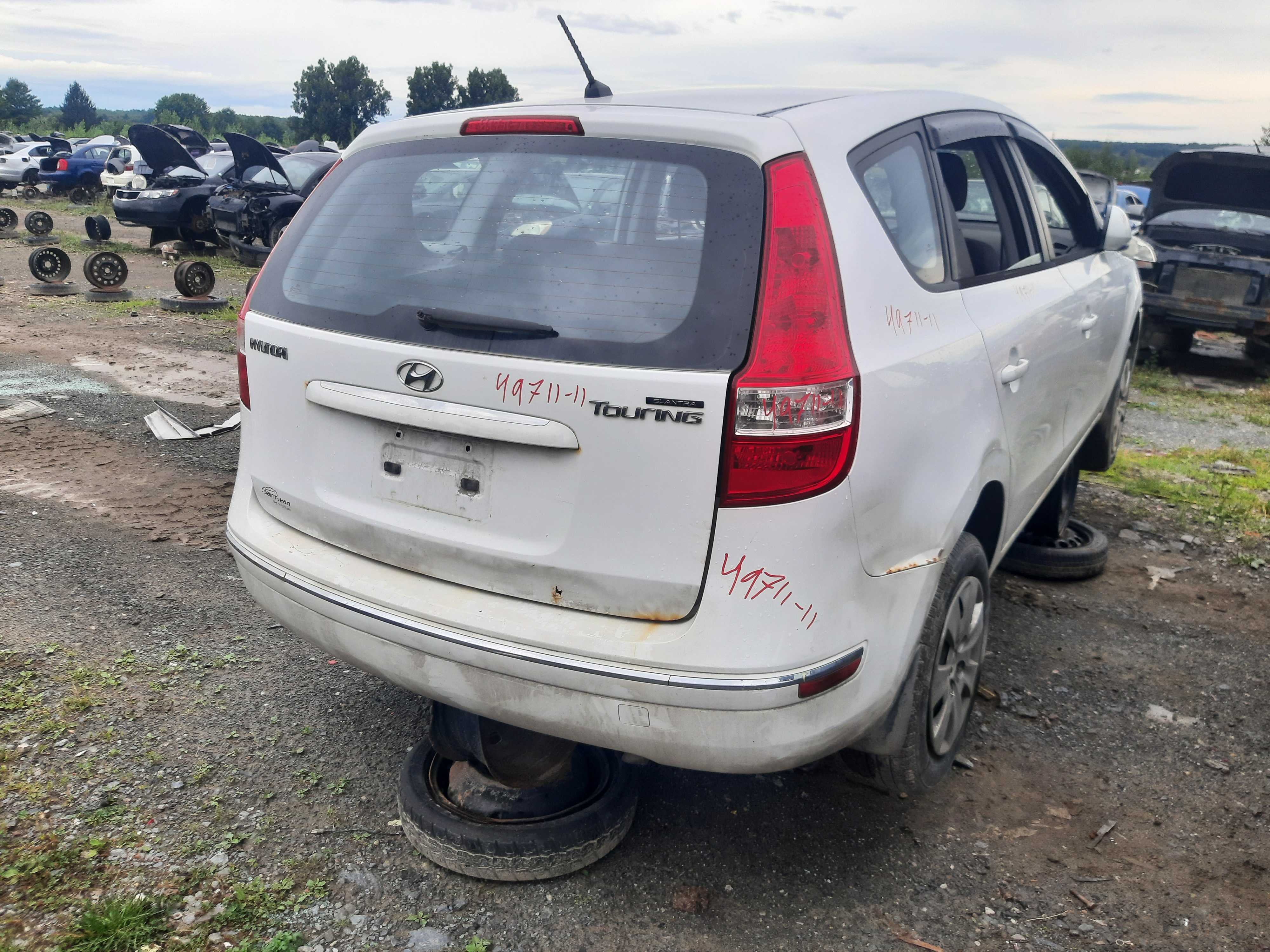 HYUNDAI ELANTRA 2011