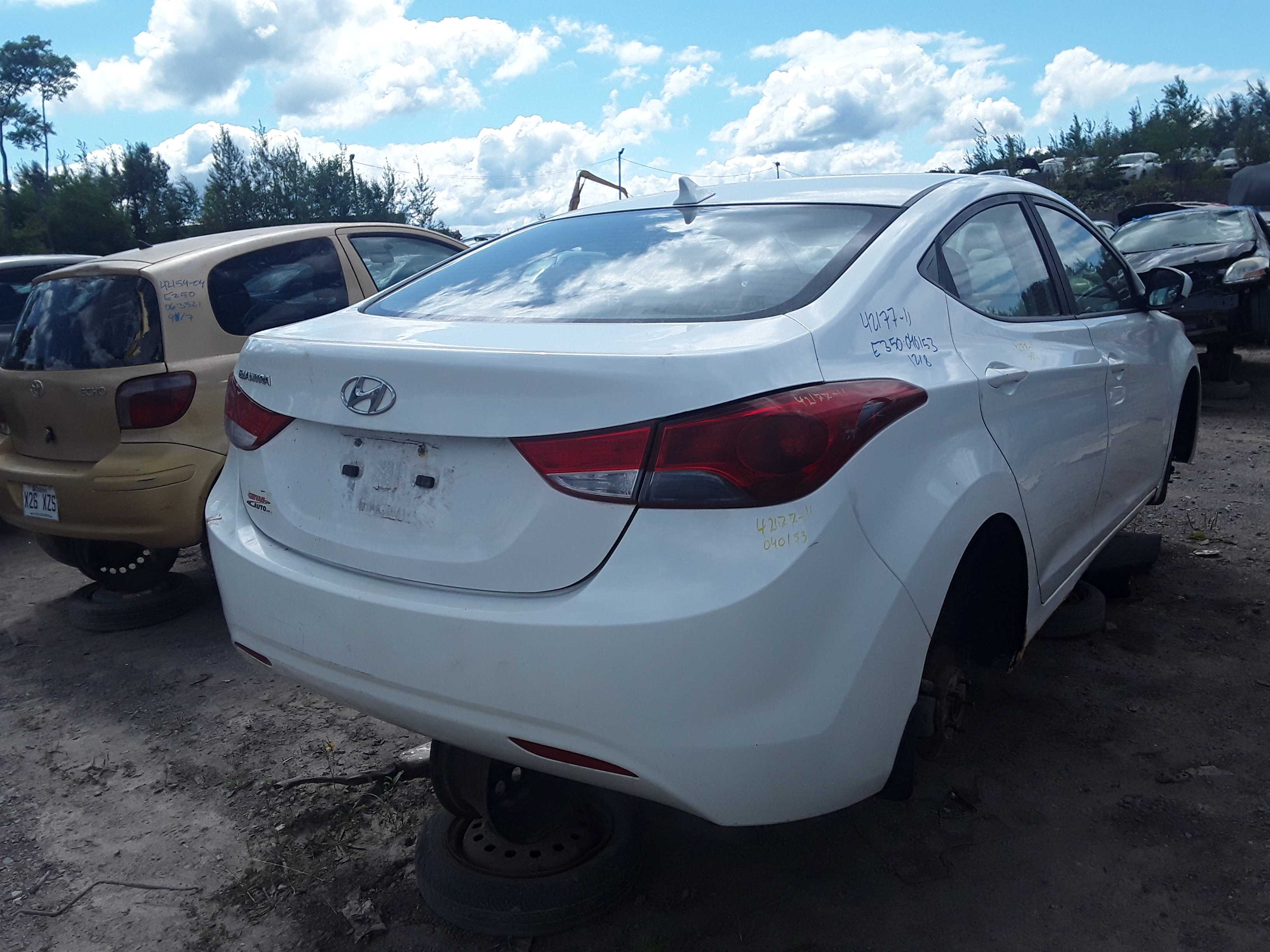 HYUNDAI ELANTRA 2011