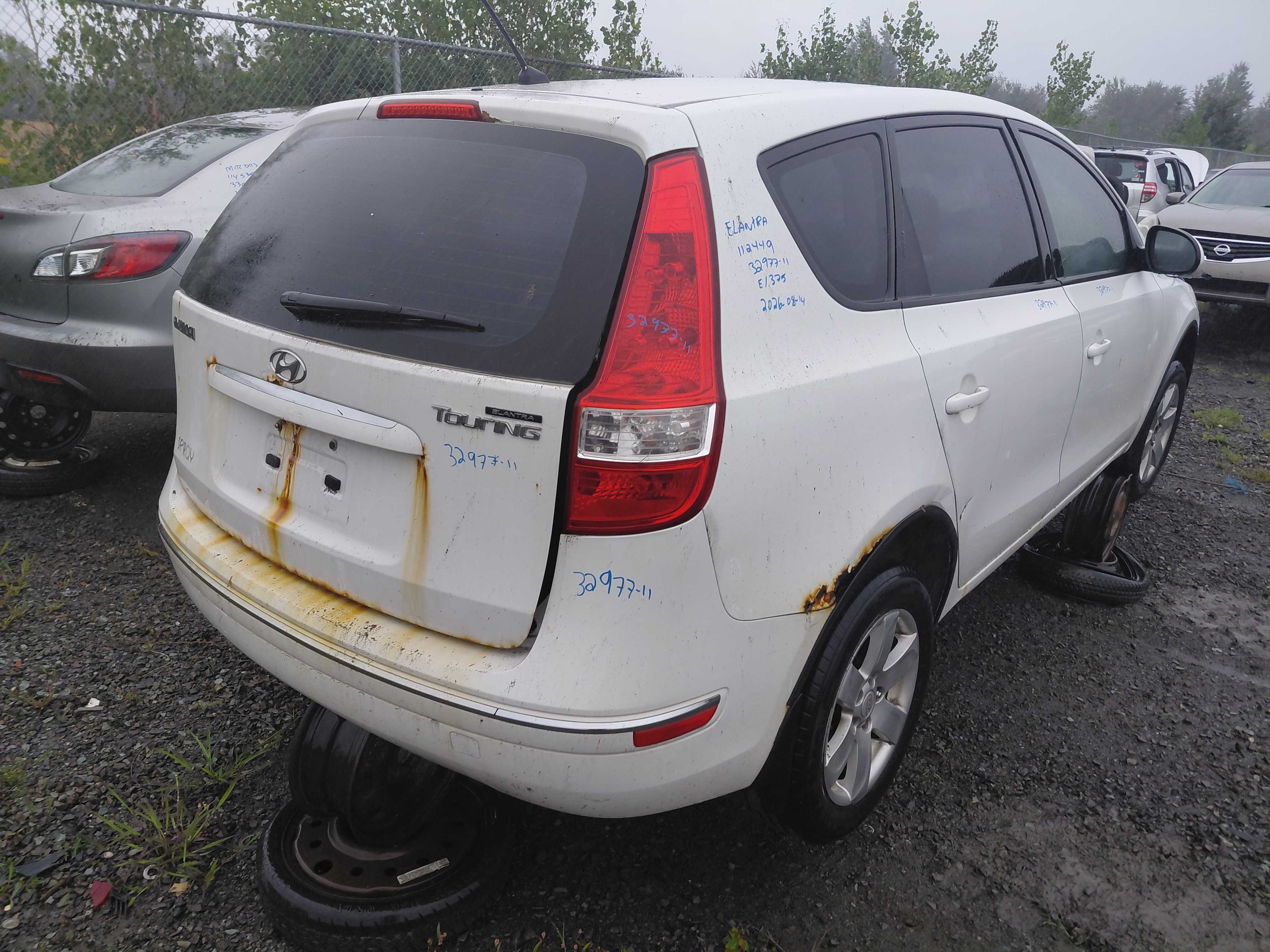 HYUNDAI ELANTRA 2011