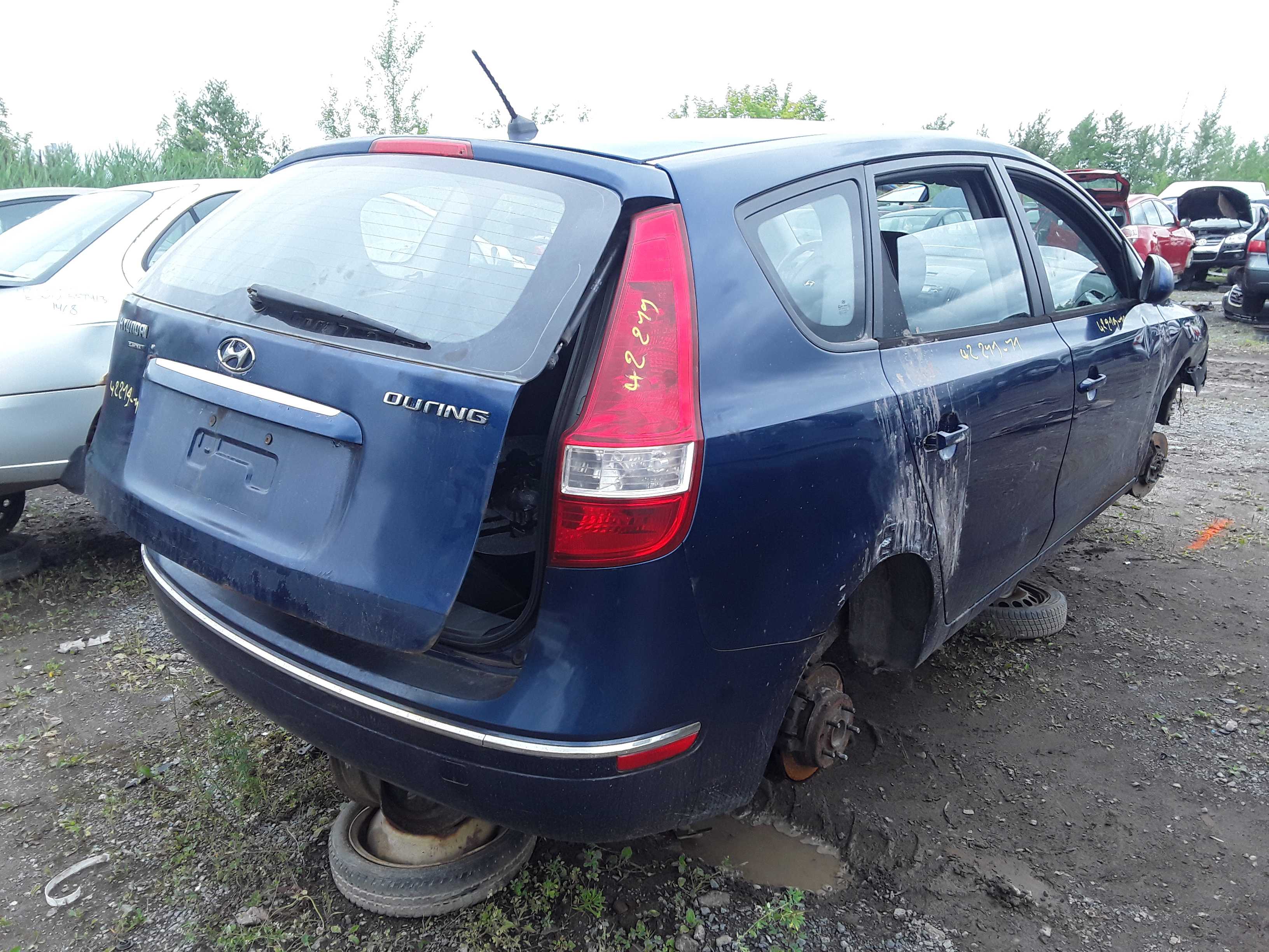 HYUNDAI ELANTRA 2011