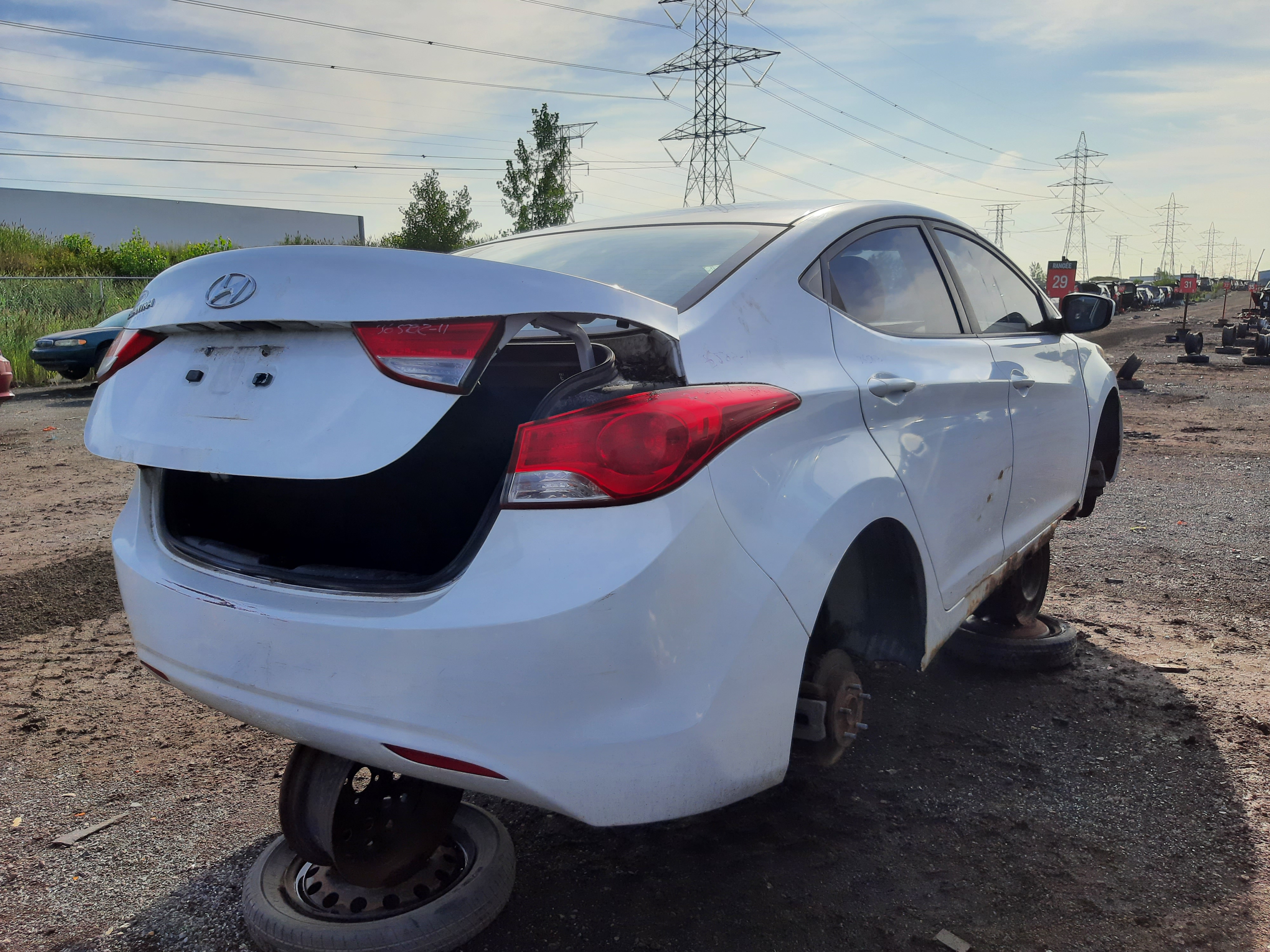 HYUNDAI ELANTRA 2011