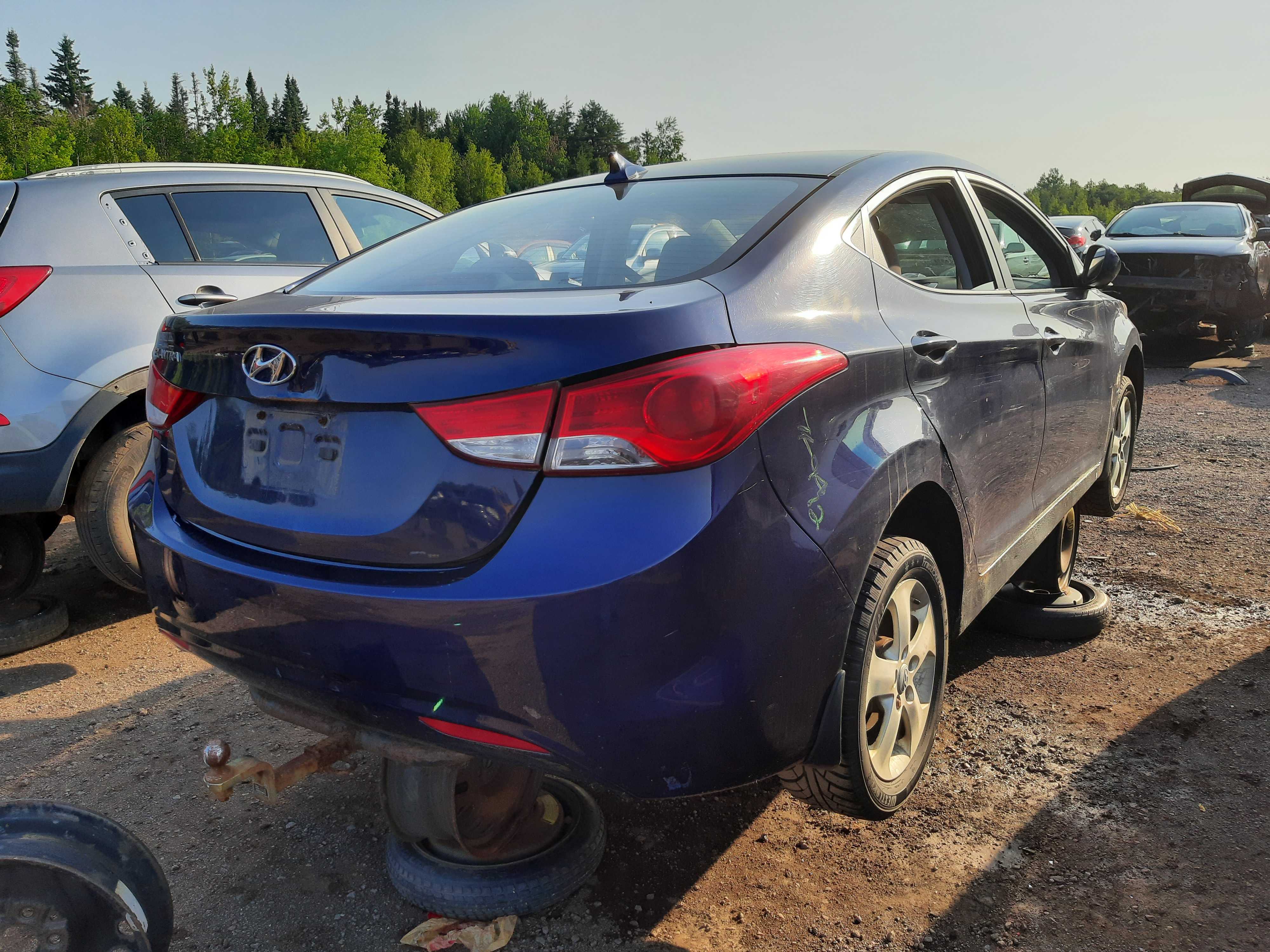 HYUNDAI ELANTRA 2012