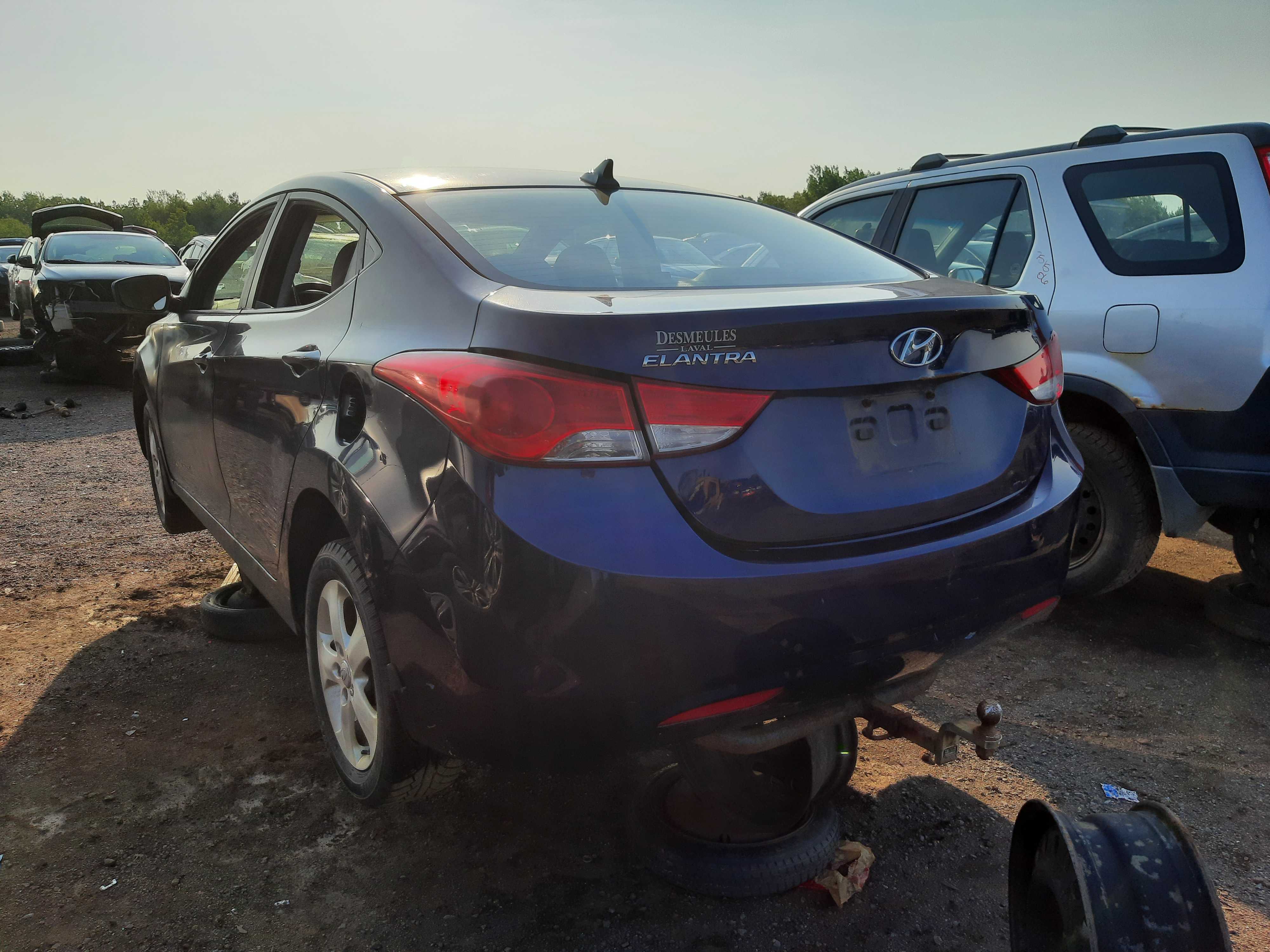 HYUNDAI ELANTRA 2012