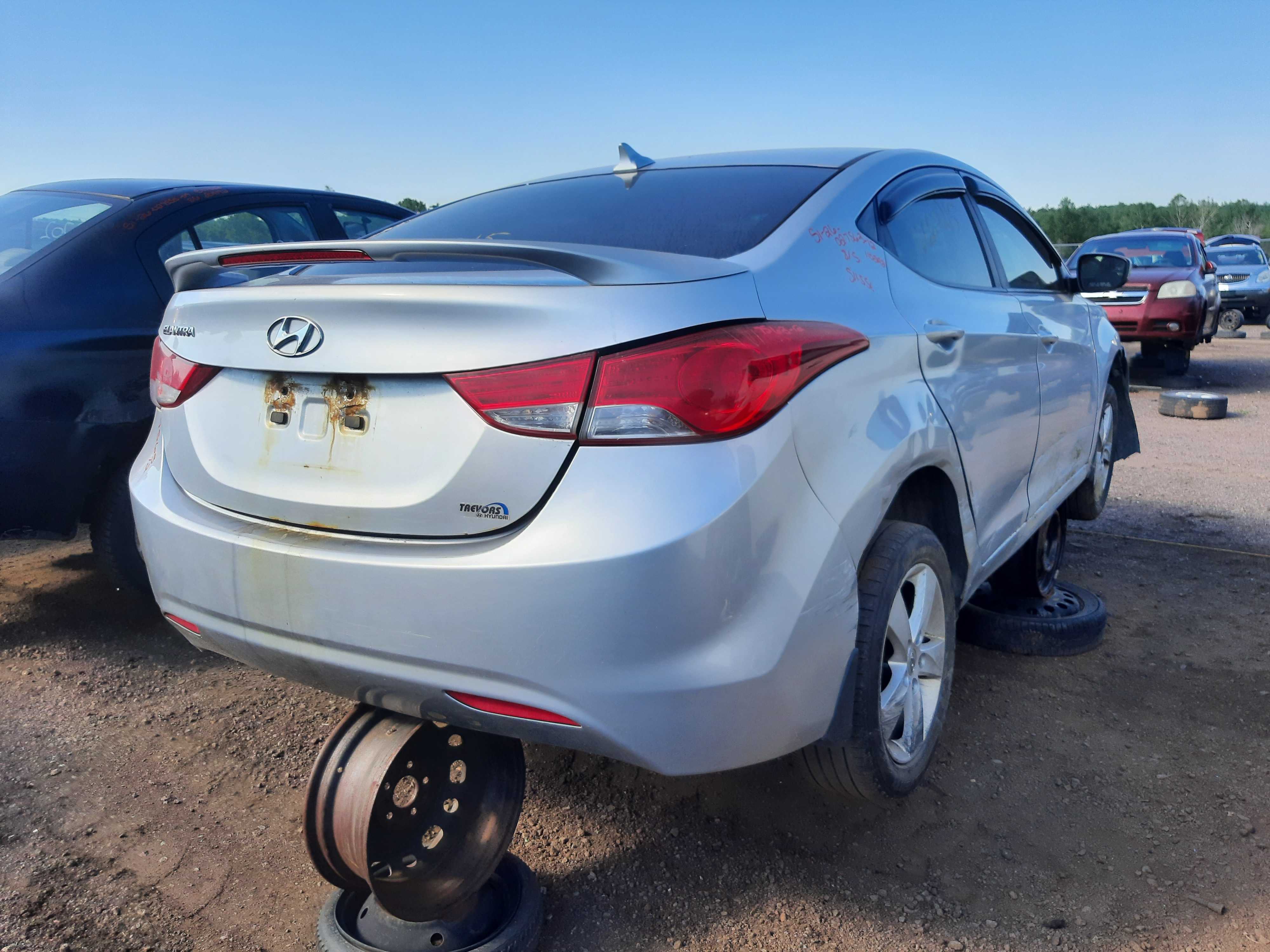 HYUNDAI ELANTRA 2012