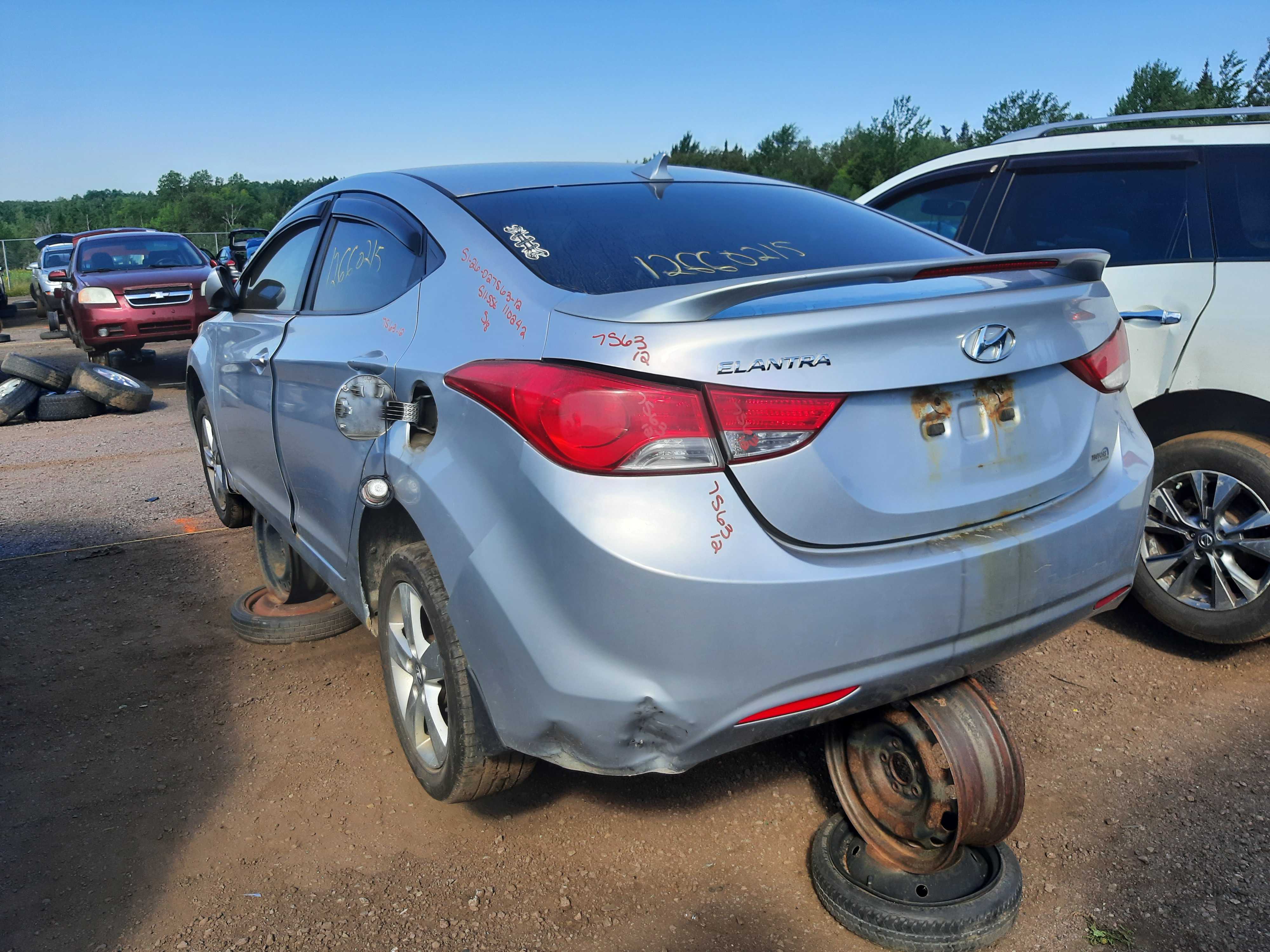 HYUNDAI ELANTRA 2012