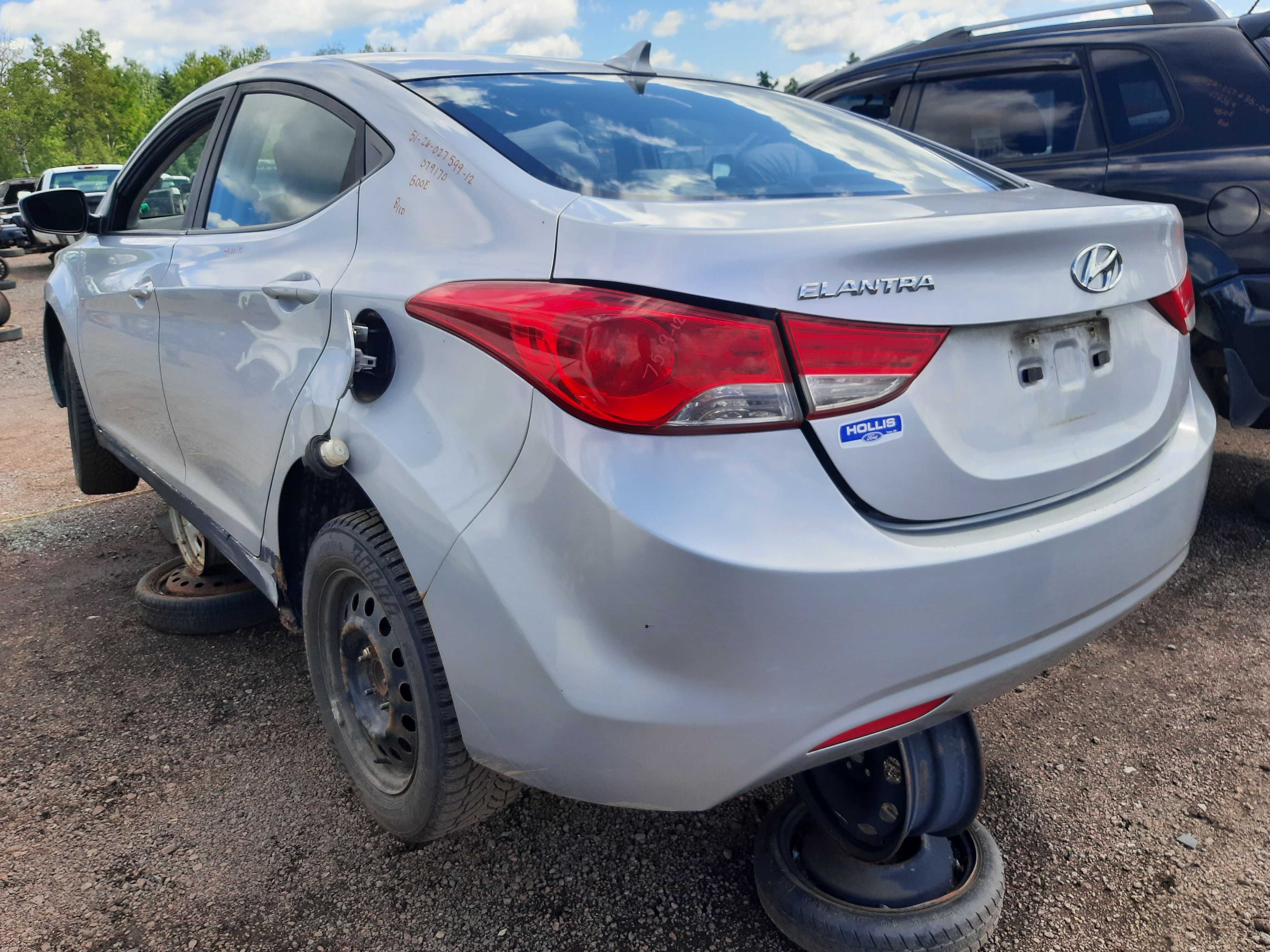 HYUNDAI ELANTRA 2012