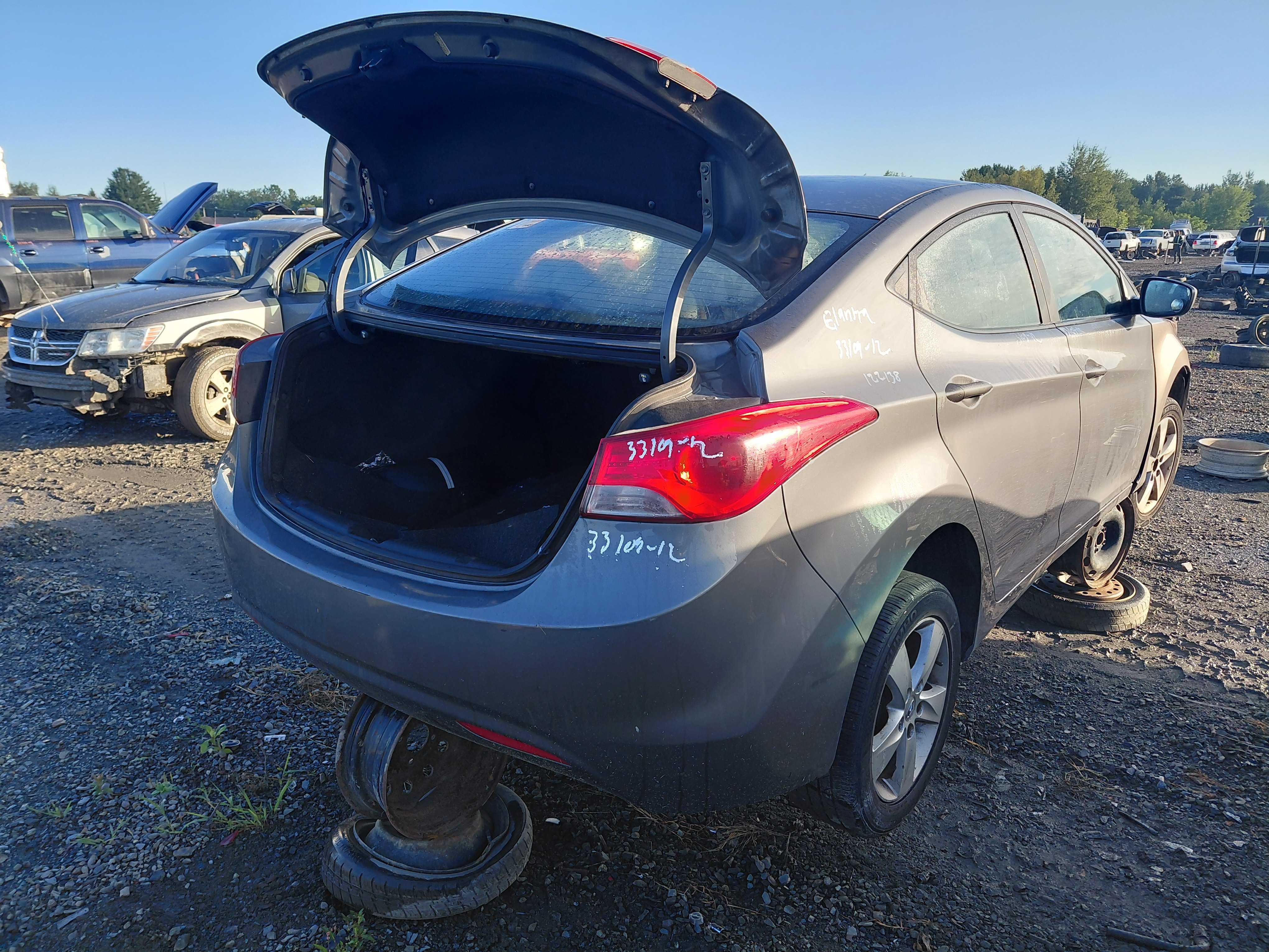 HYUNDAI ELANTRA 2012