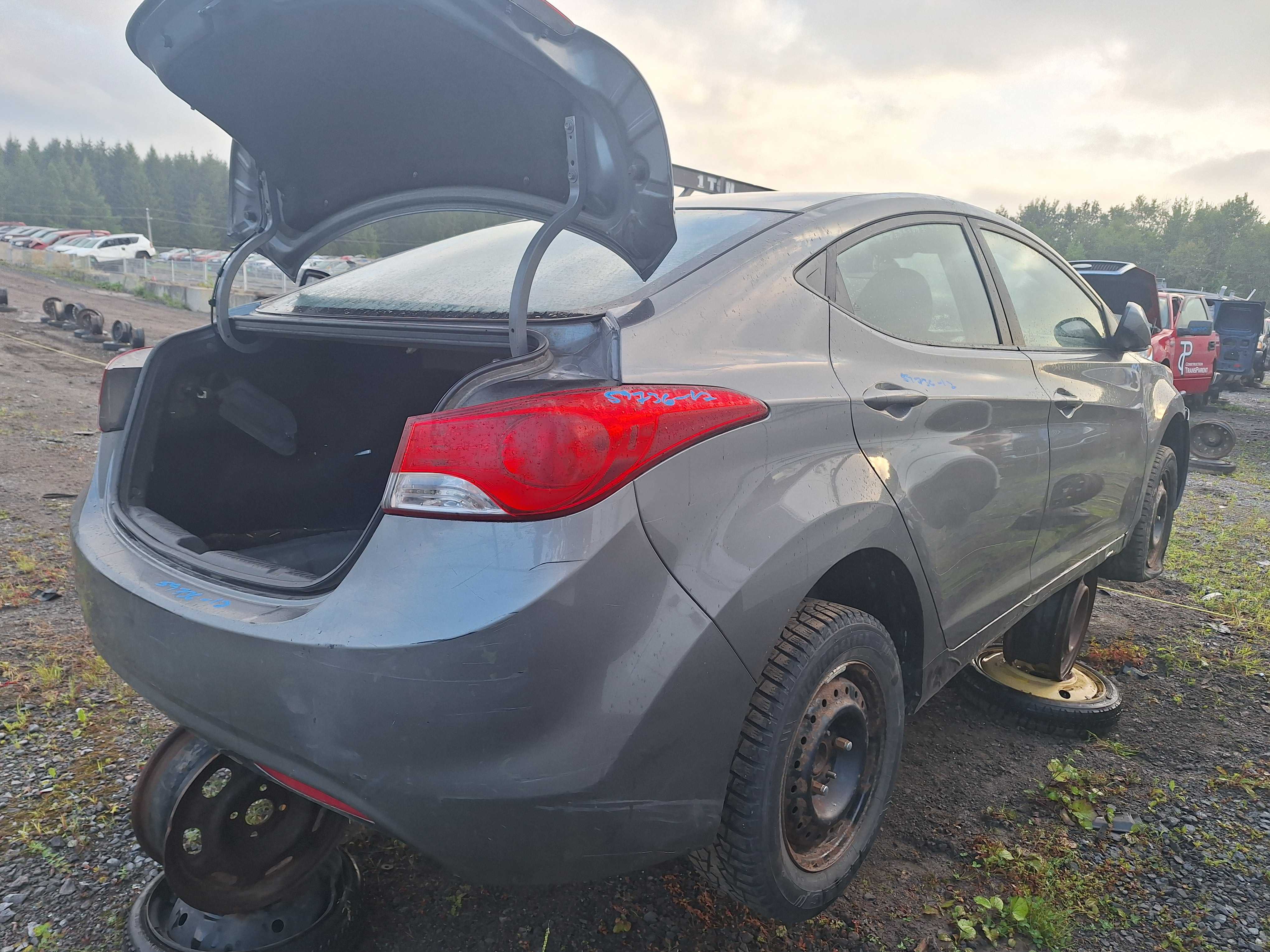 HYUNDAI ELANTRA 2012