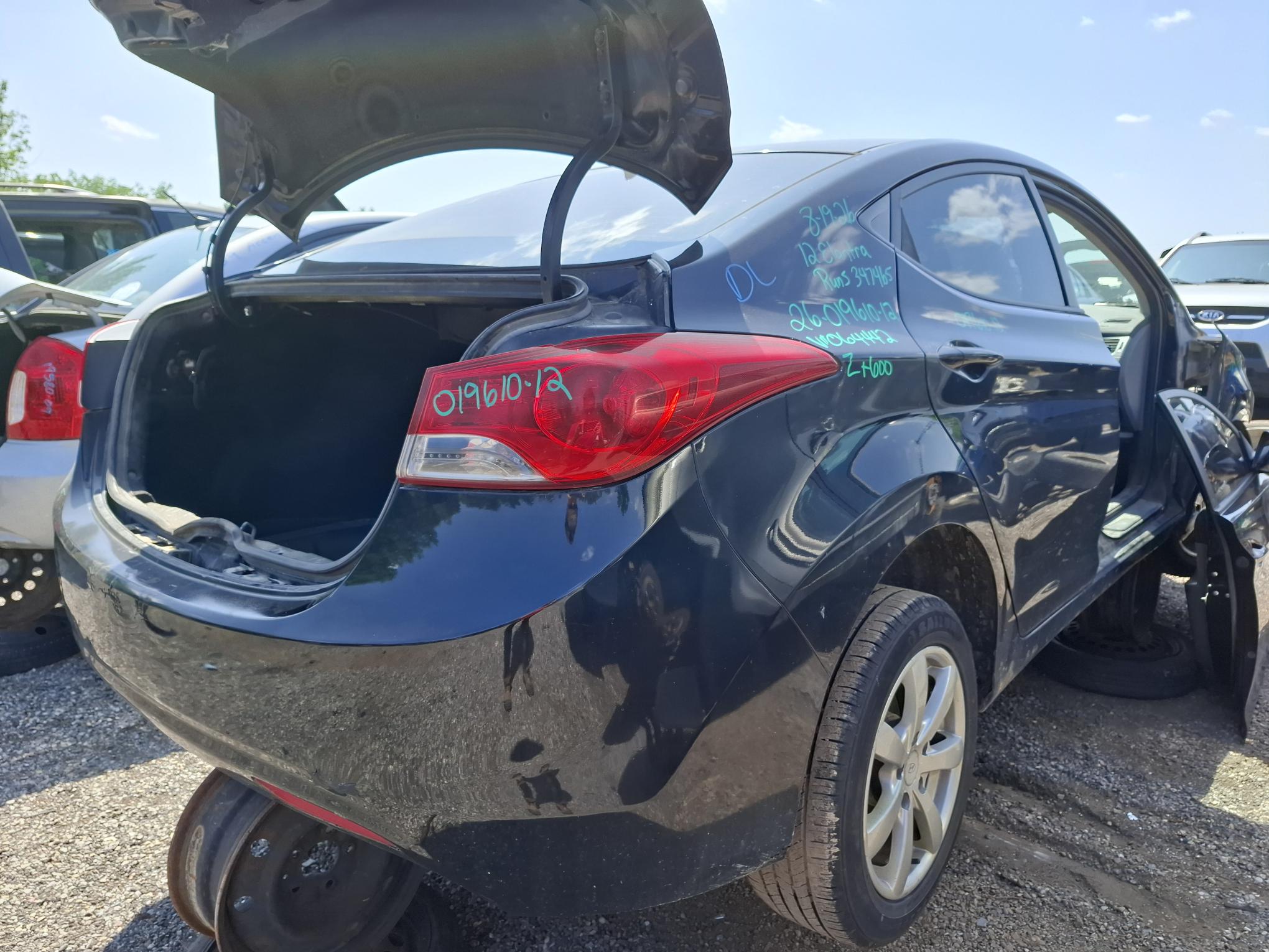 HYUNDAI ELANTRA 2012