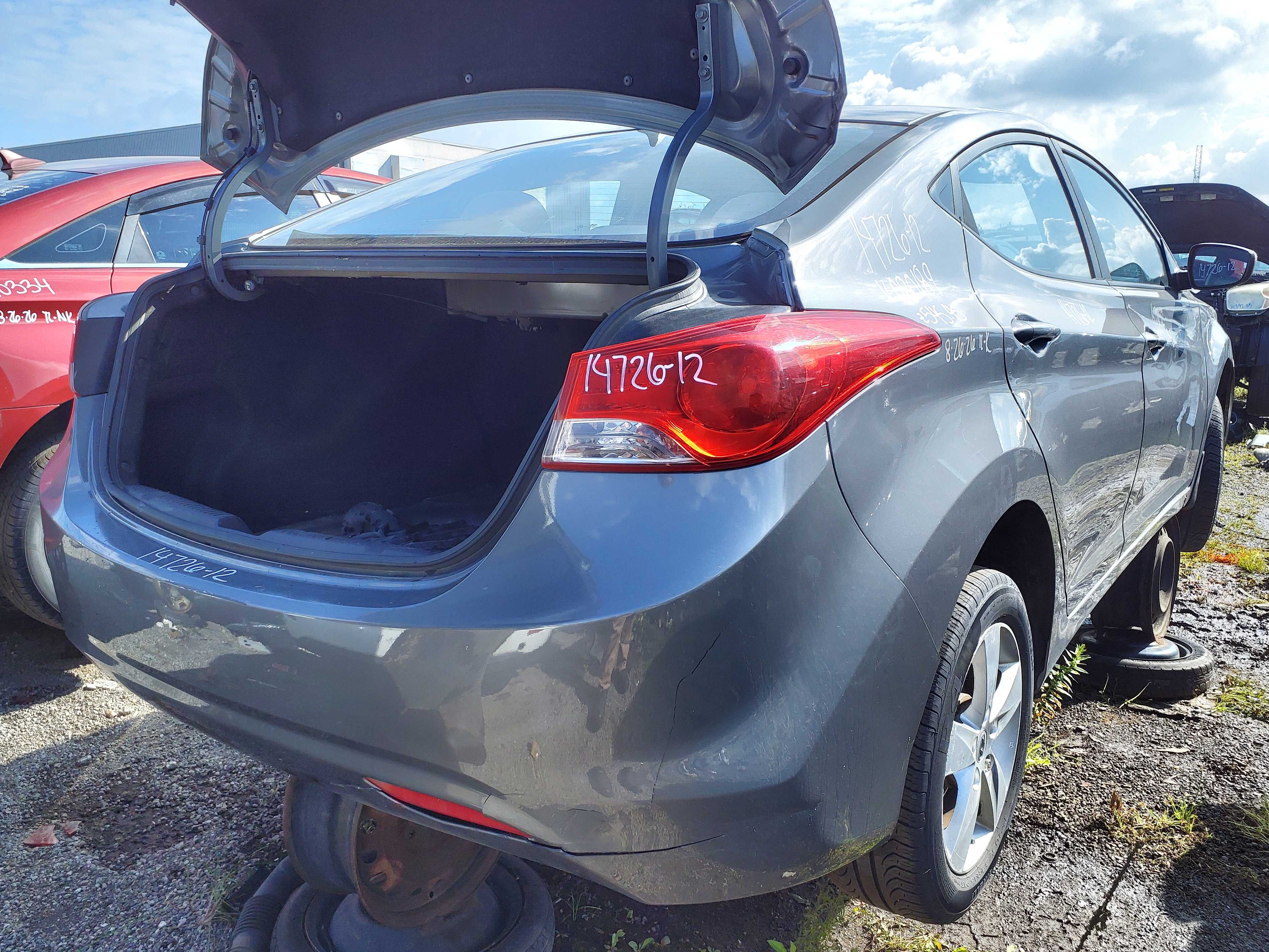 HYUNDAI ELANTRA 2012