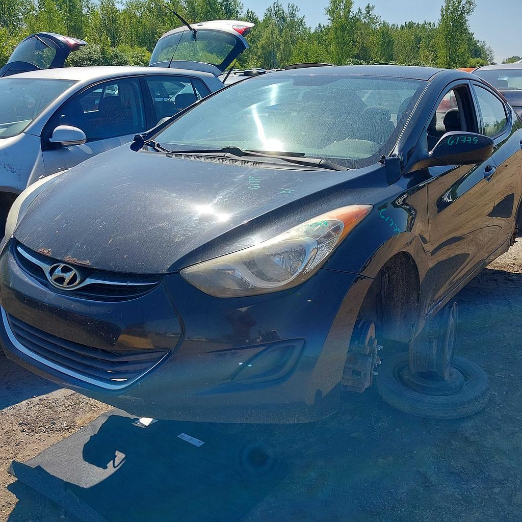 HYUNDAI ELANTRA 2013
