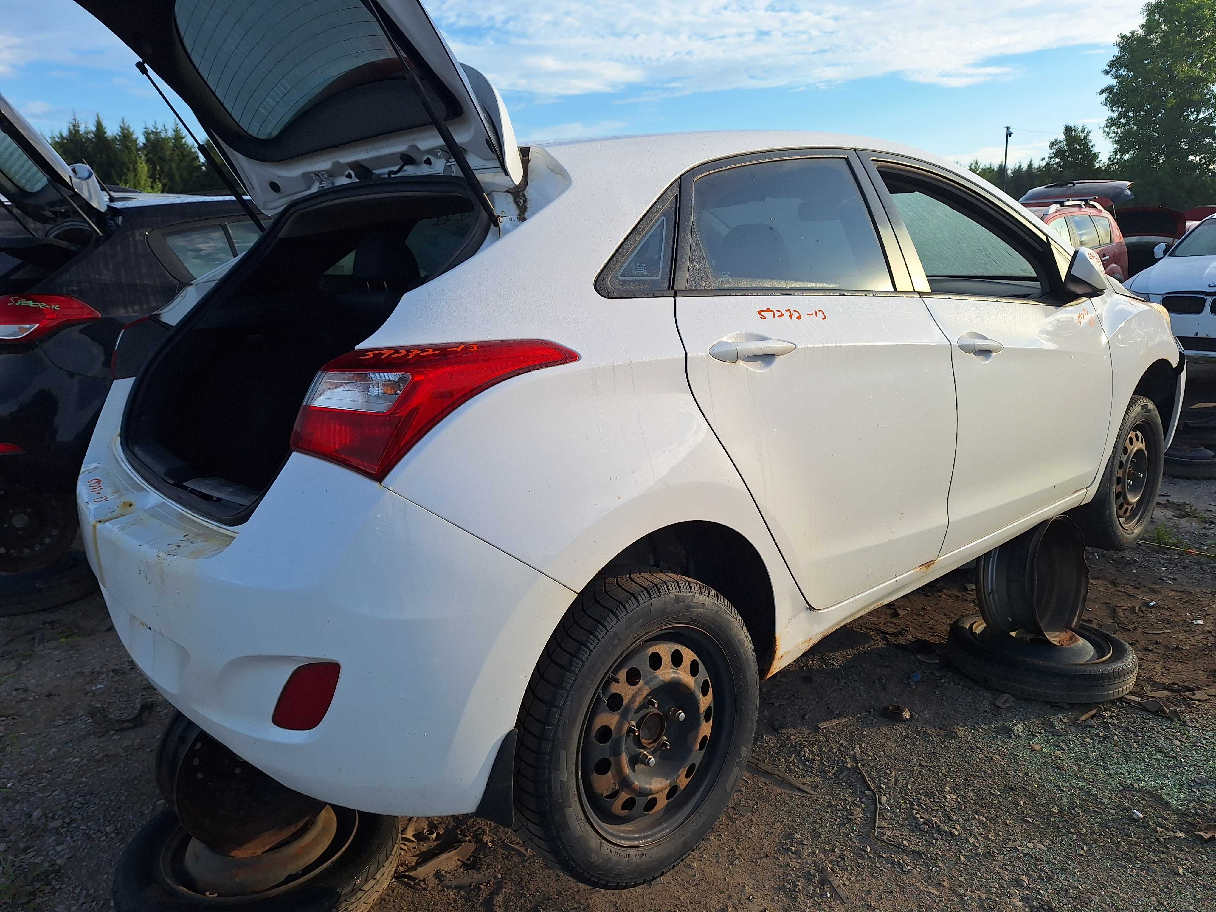 HYUNDAI ELANTRA 2013
